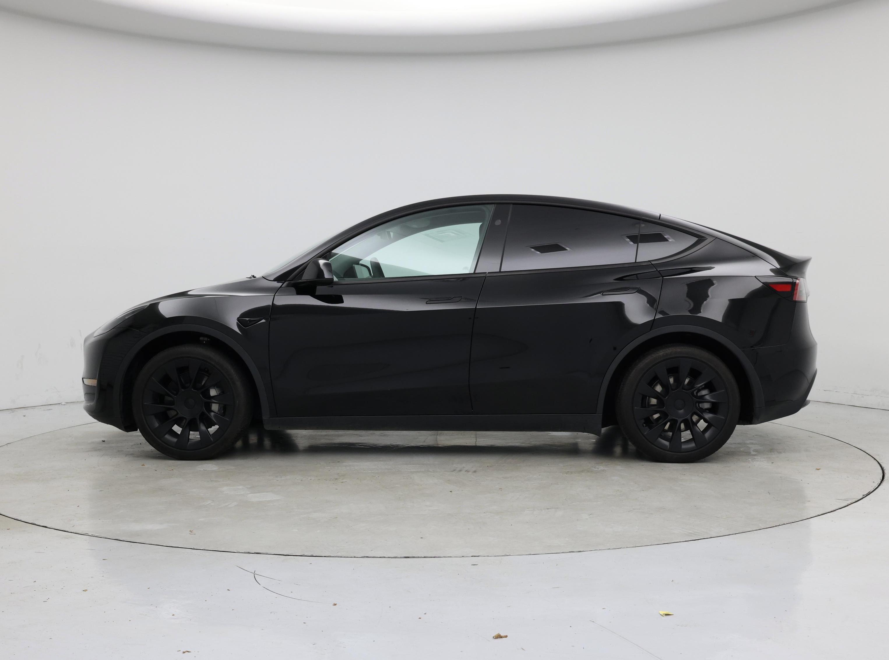 Thumbnail: 2024 Tesla Model Y - 3