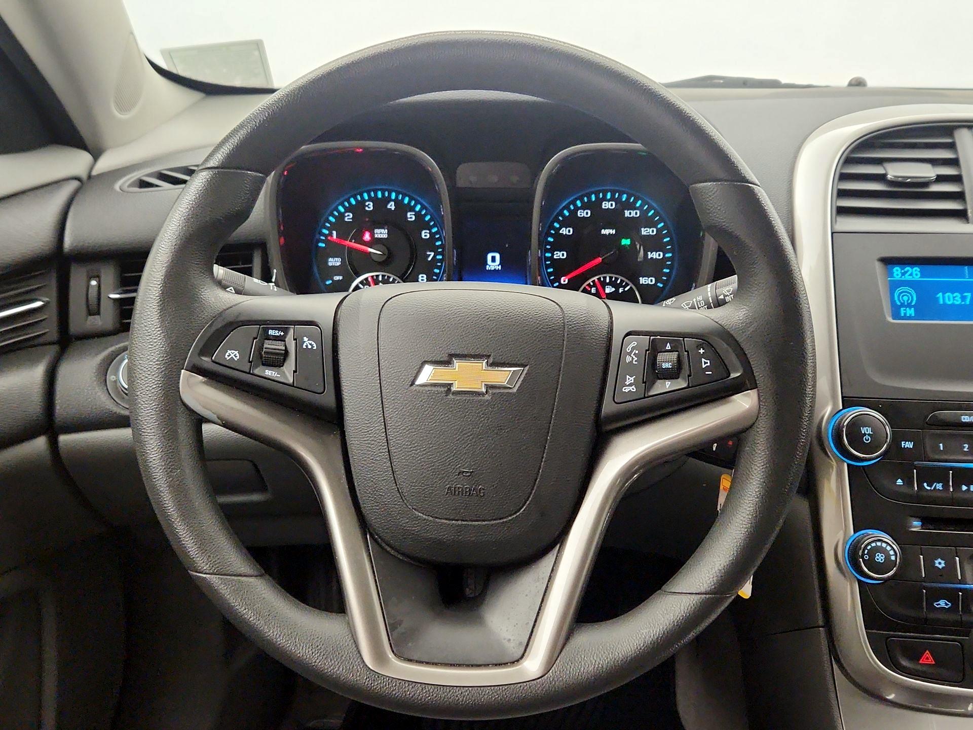 Thumbnail: 2015 Chevrolet Malibu - 10