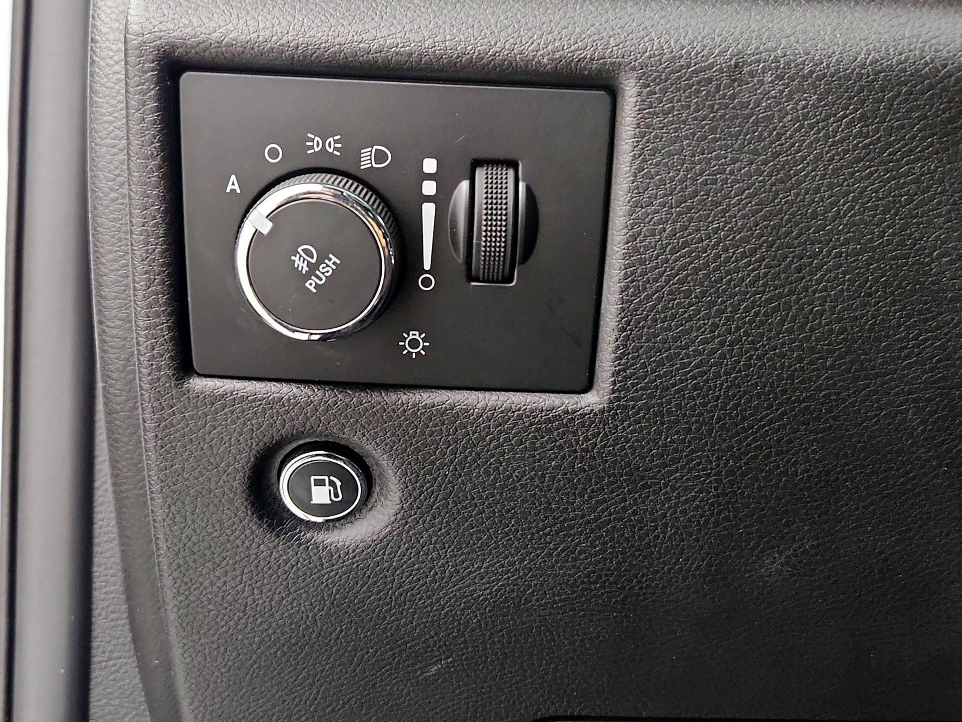 Thumbnail: 2021 Jeep Grand Cherokee - 13