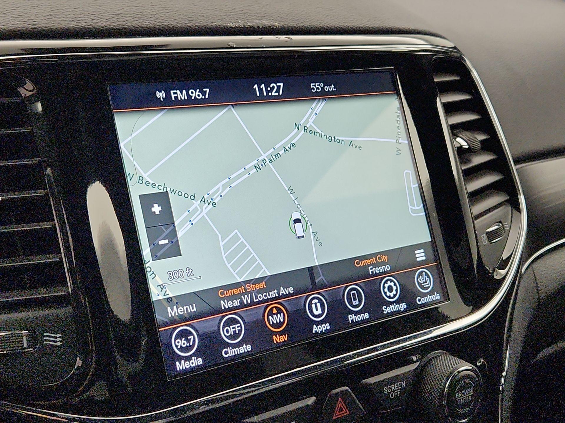 Thumbnail: 2021 Jeep Grand Cherokee - 14