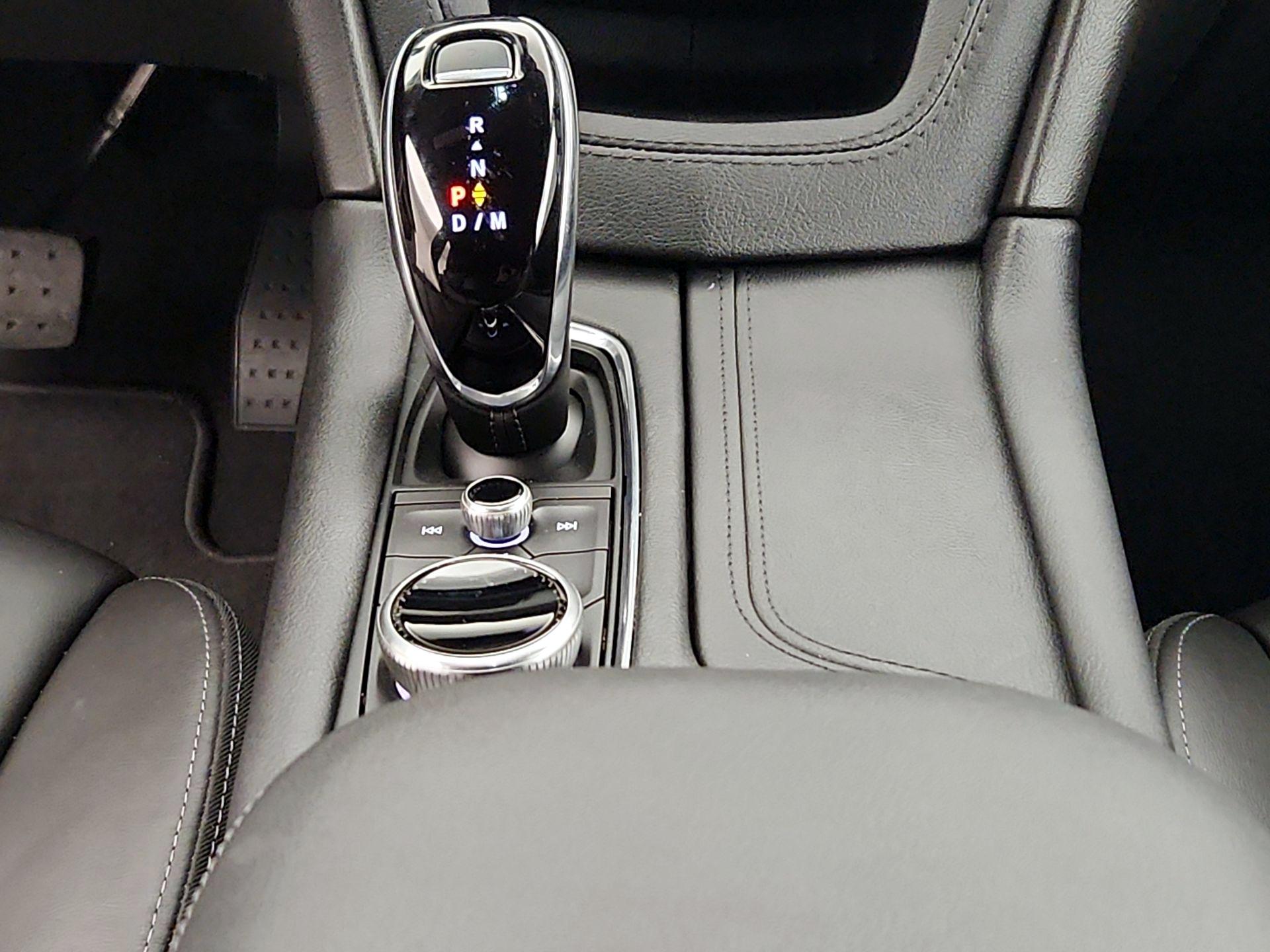 Thumbnail: 2024 Cadillac XT5 - 17