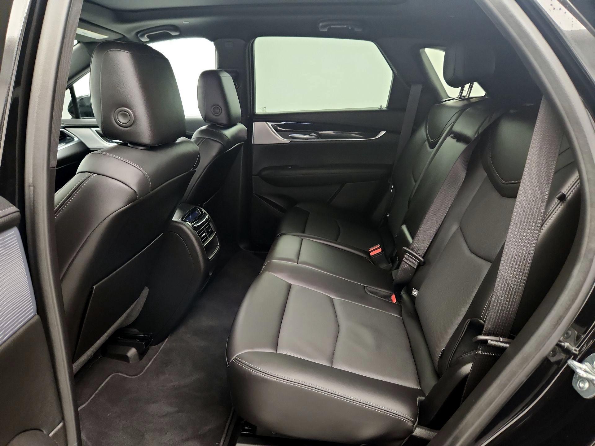 Thumbnail: 2024 Cadillac XT5 - 19