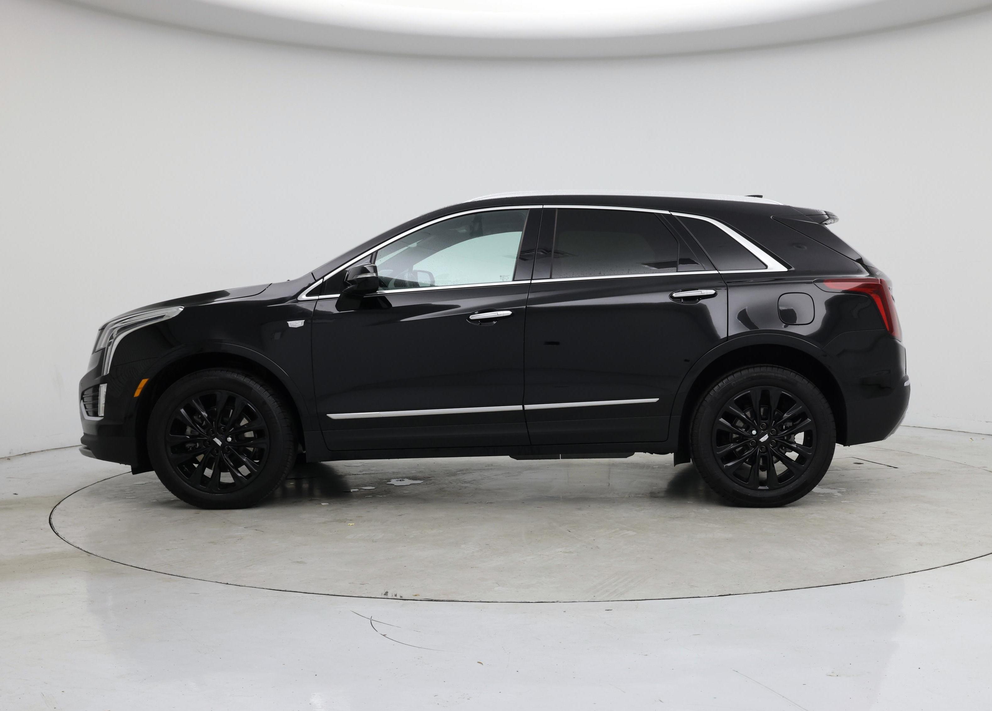 Thumbnail: 2024 Cadillac XT5 - 3