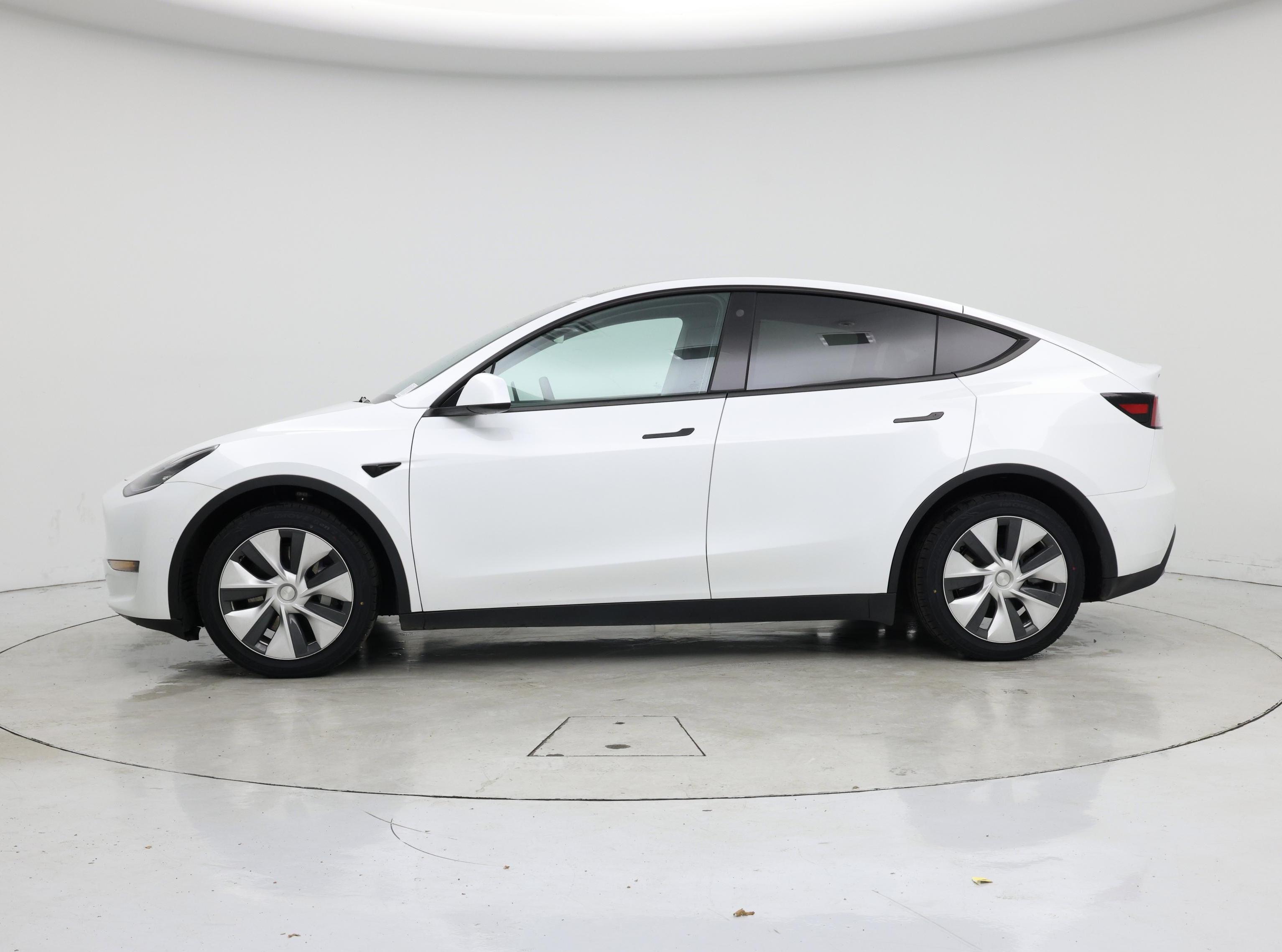 Thumbnail: 2022 Tesla Model Y - 3