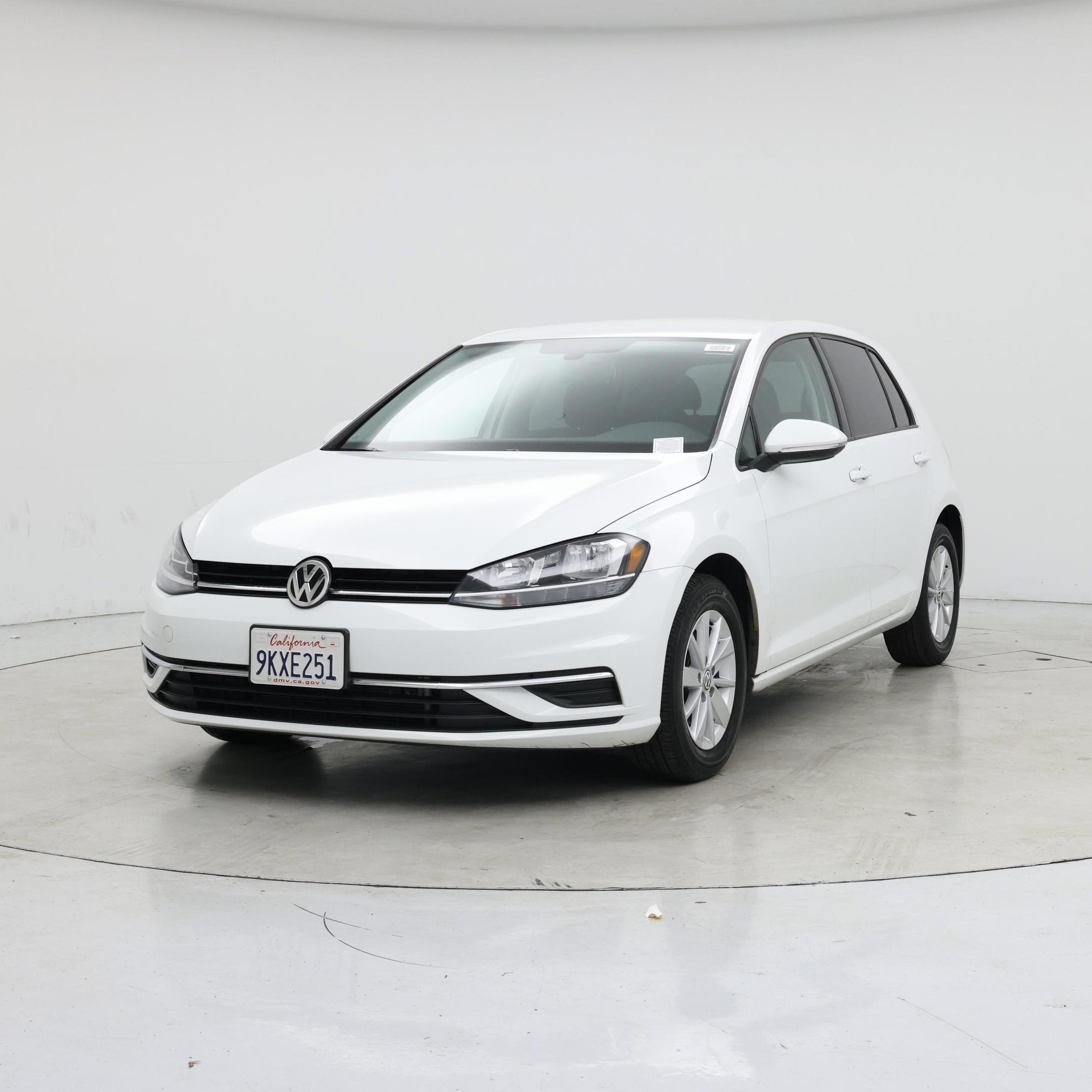 Thumbnail: 2019 Volkswagen Golf - 4