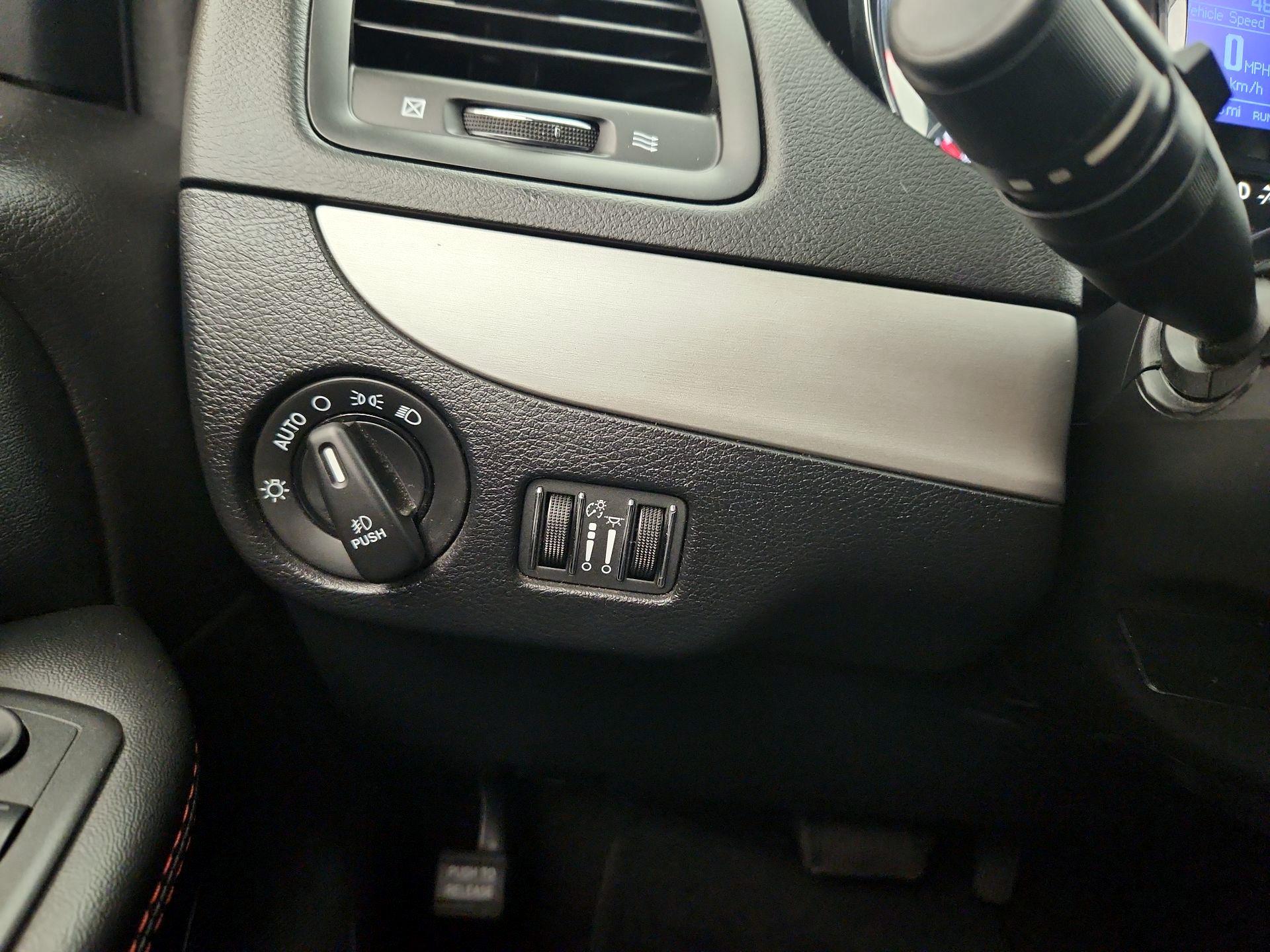 Thumbnail: 2017 Dodge Grand Caravan - 13