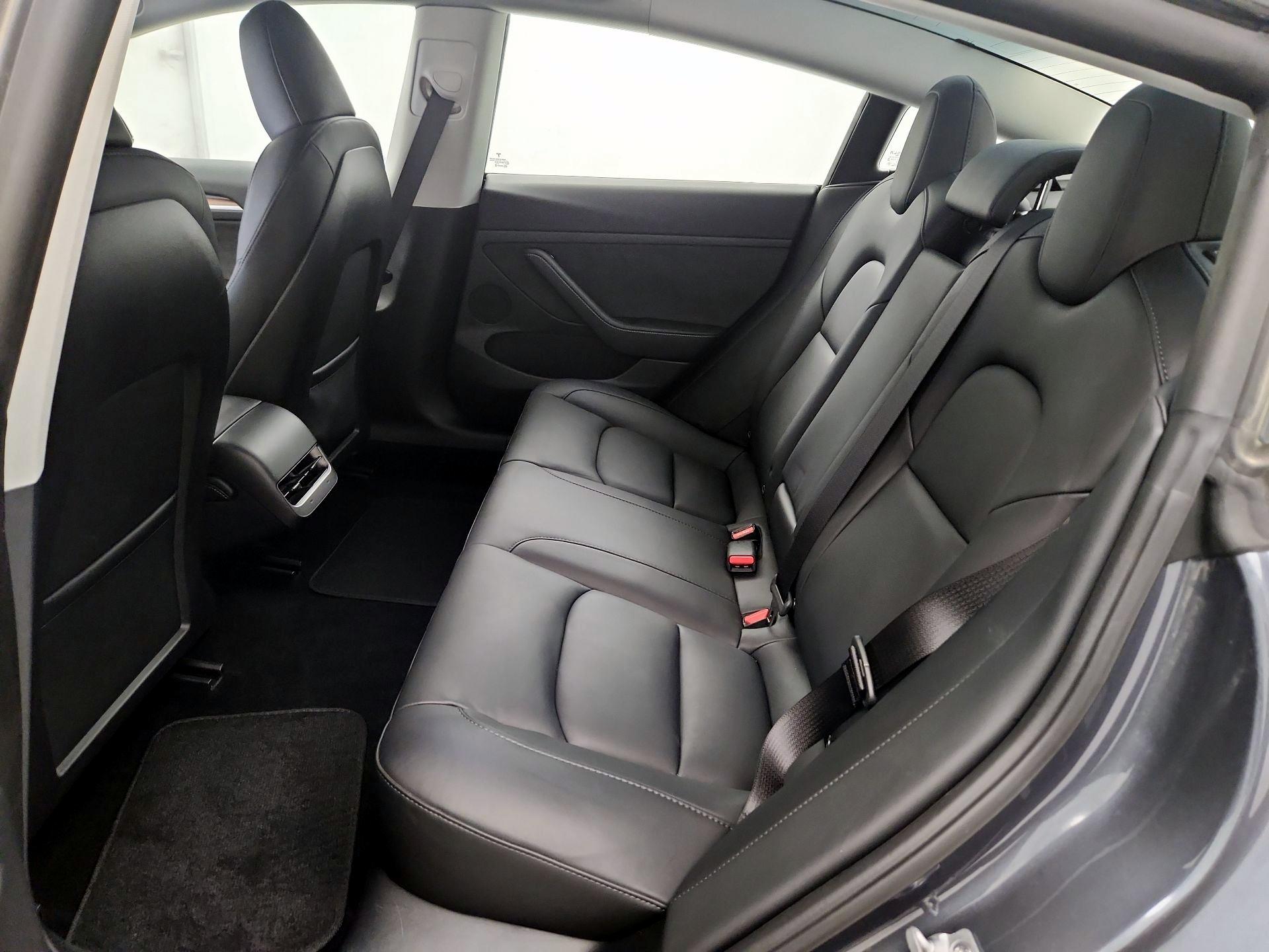 Thumbnail: 2023 Tesla Model 3 - 18