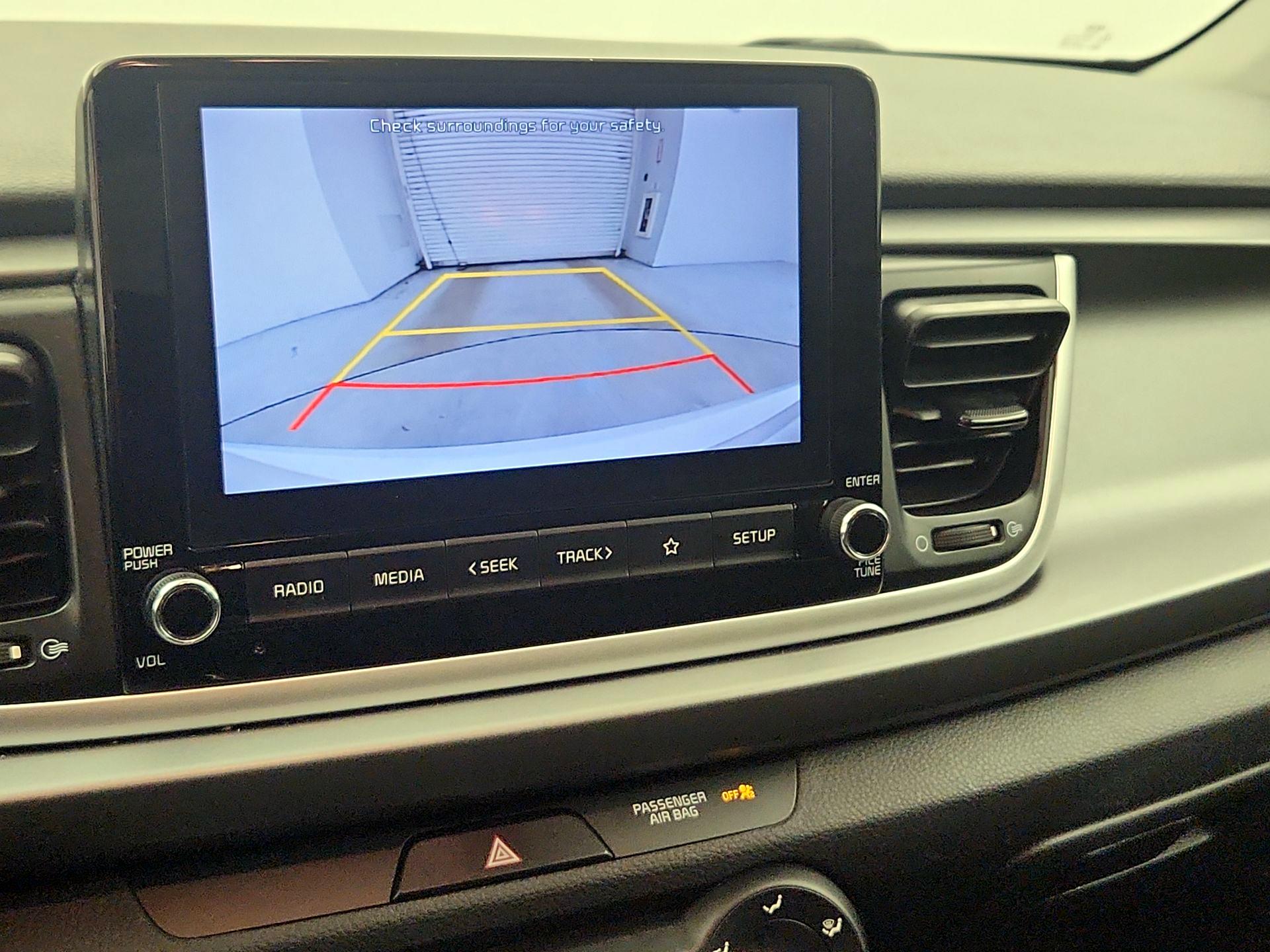 Thumbnail: 2021 Kia Rio5 - 14