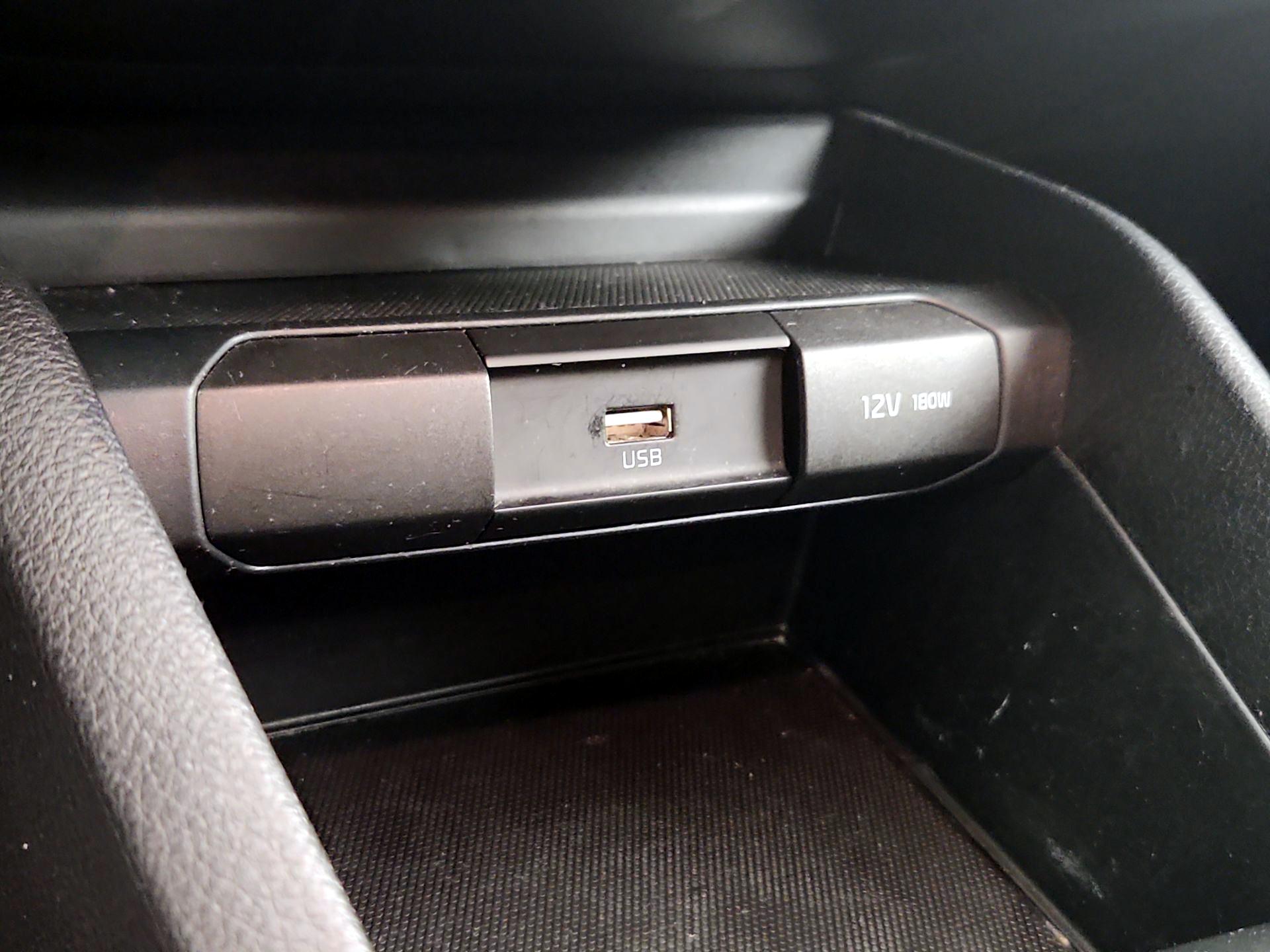 Thumbnail: 2021 Kia Rio5 - 18