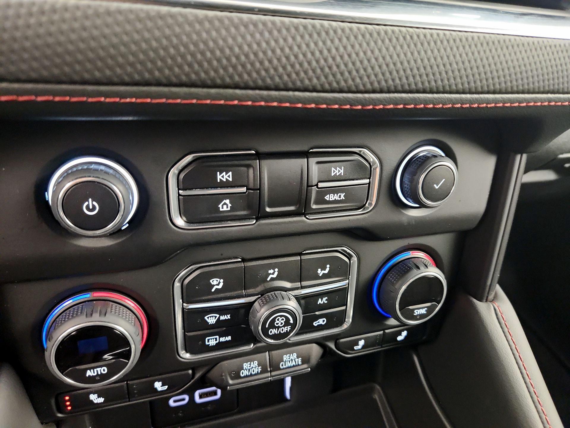 Thumbnail: 2024 Chevrolet Tahoe - 15