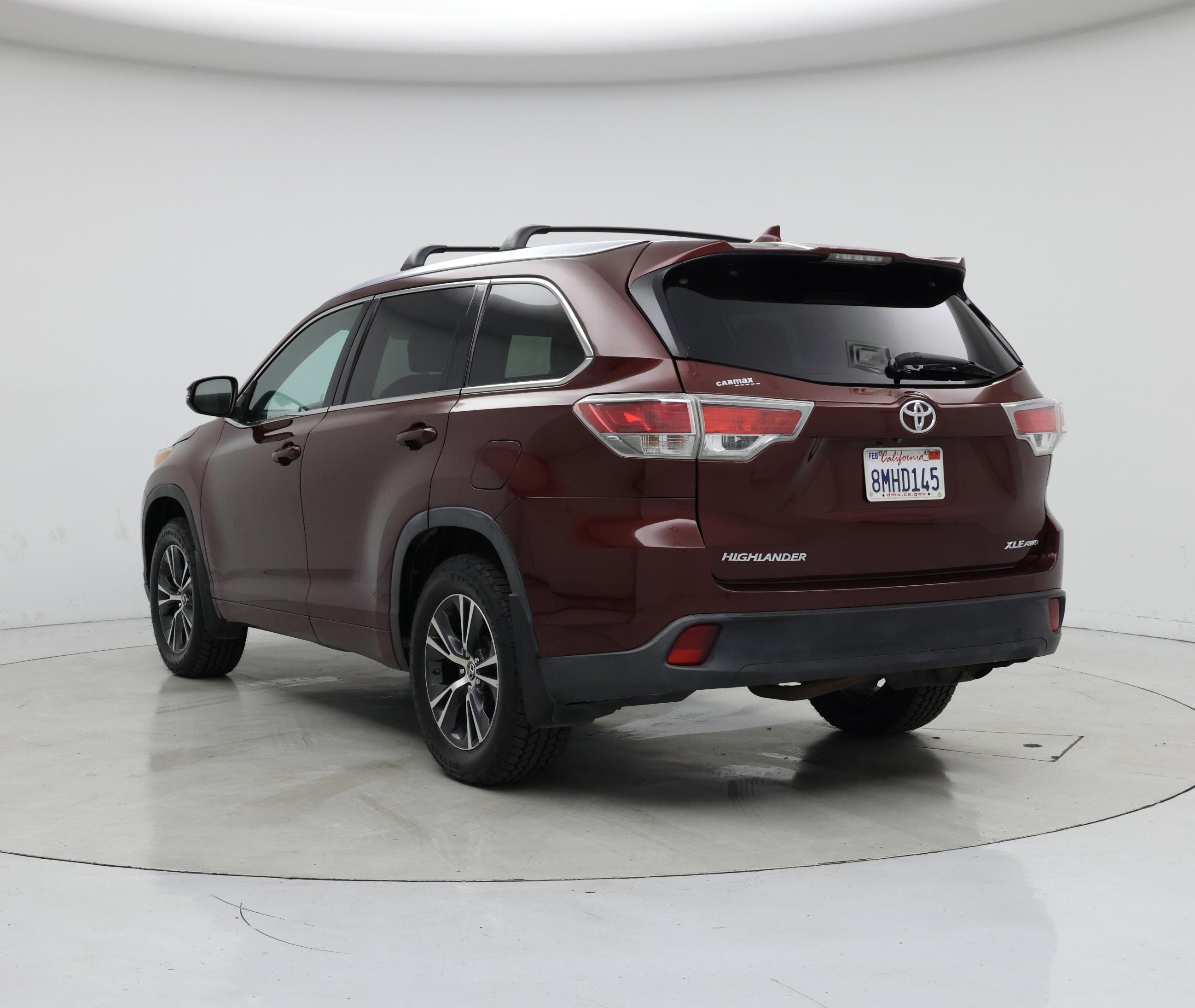 Thumbnail: 2016 Toyota Highlander - 2