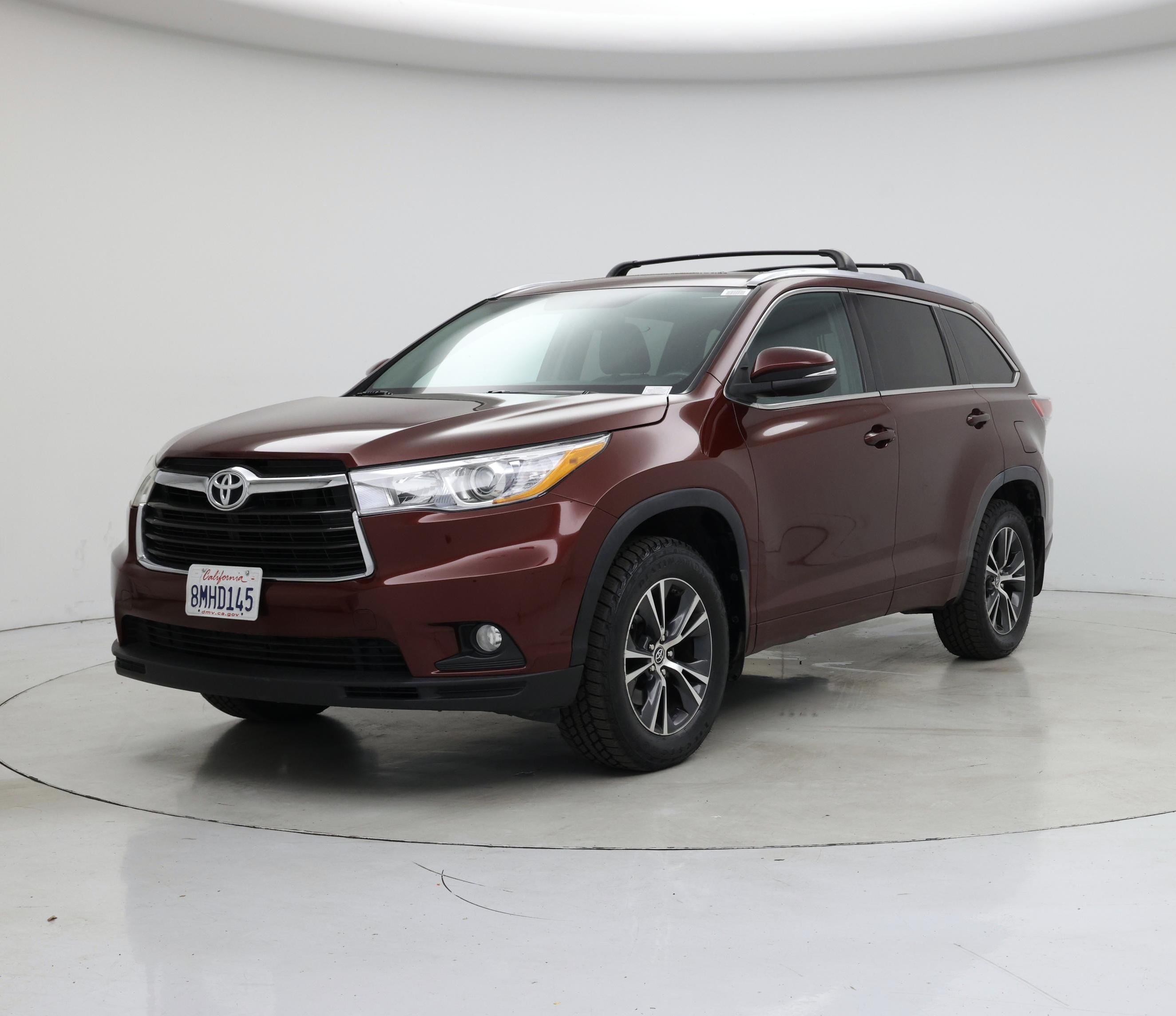 Thumbnail: 2016 Toyota Highlander - 4