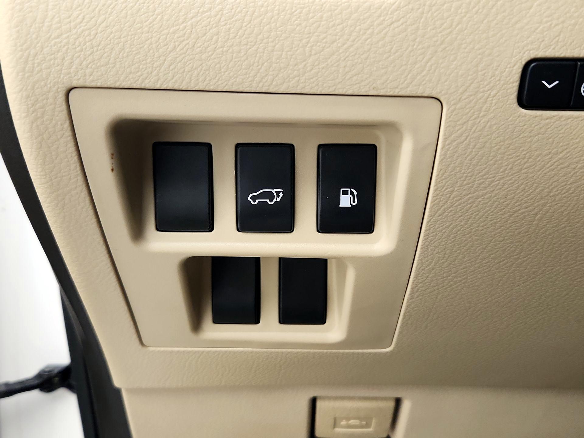 Thumbnail: 2015 Lexus RX - 13