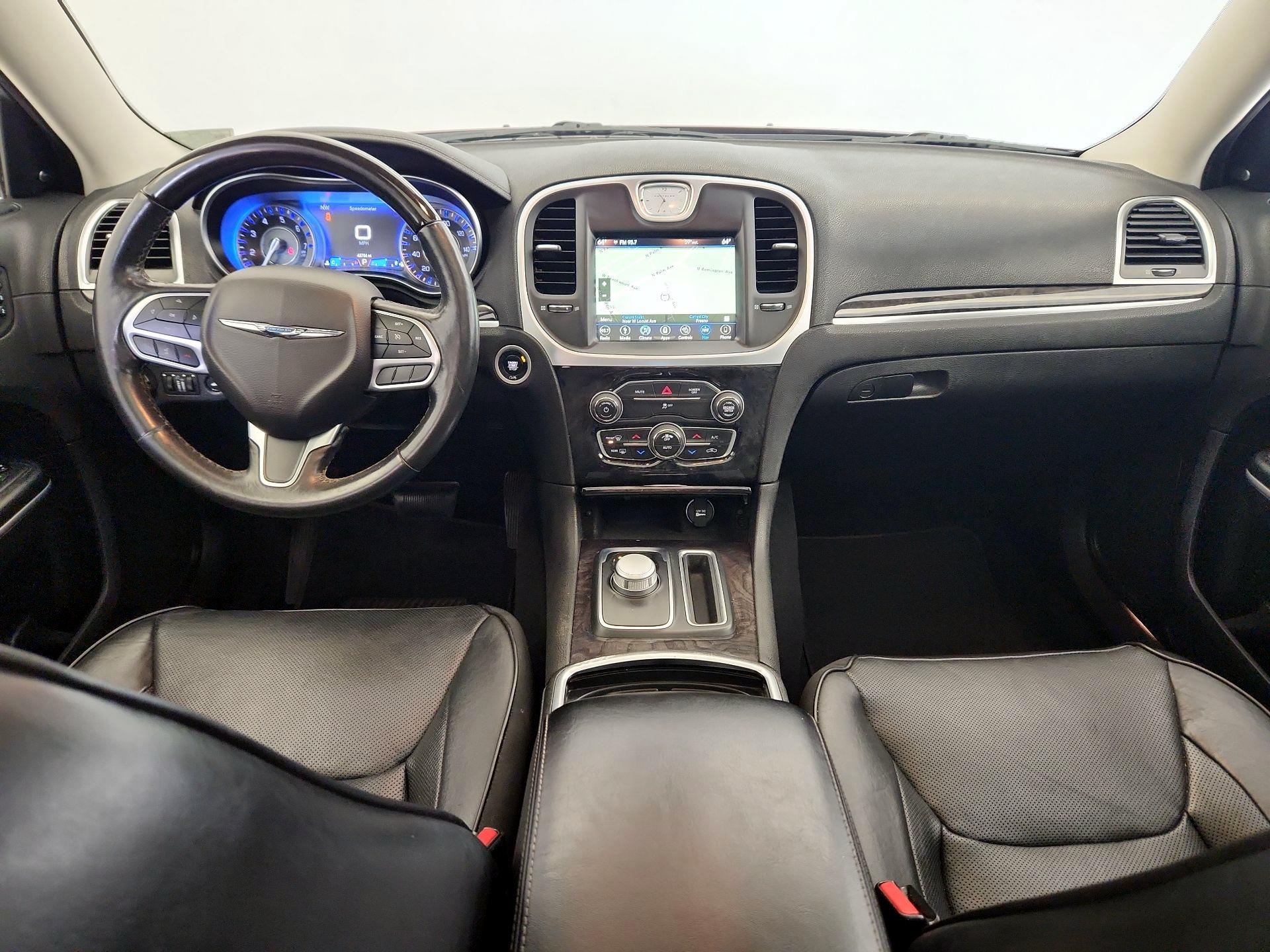 Thumbnail: 2019 Chrysler 300 - 9