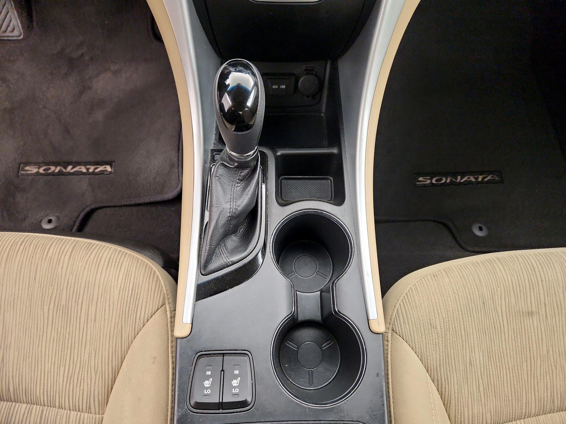 Thumbnail: 2014 Hyundai Sonata - 17