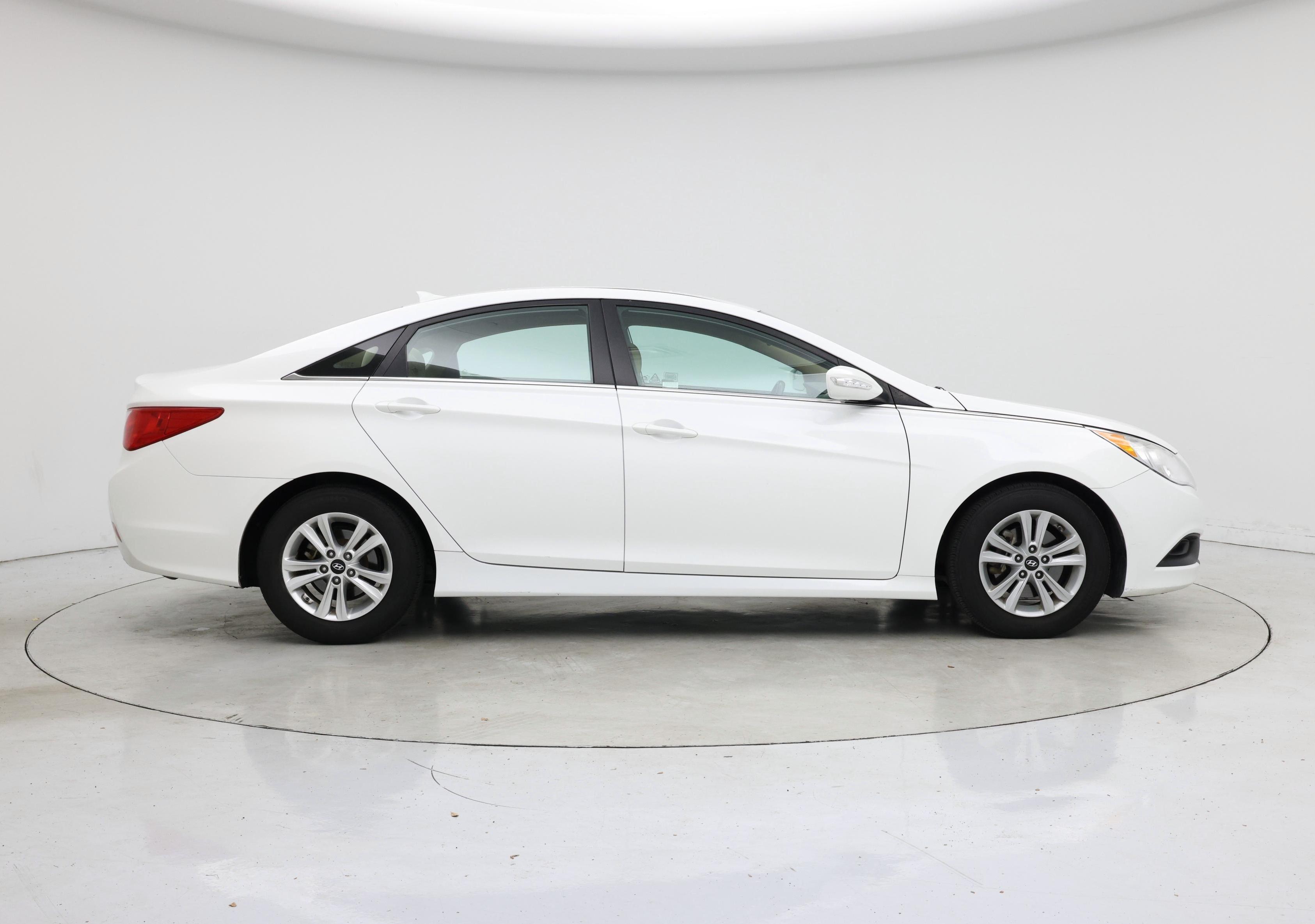 Thumbnail: 2014 Hyundai Sonata - 7