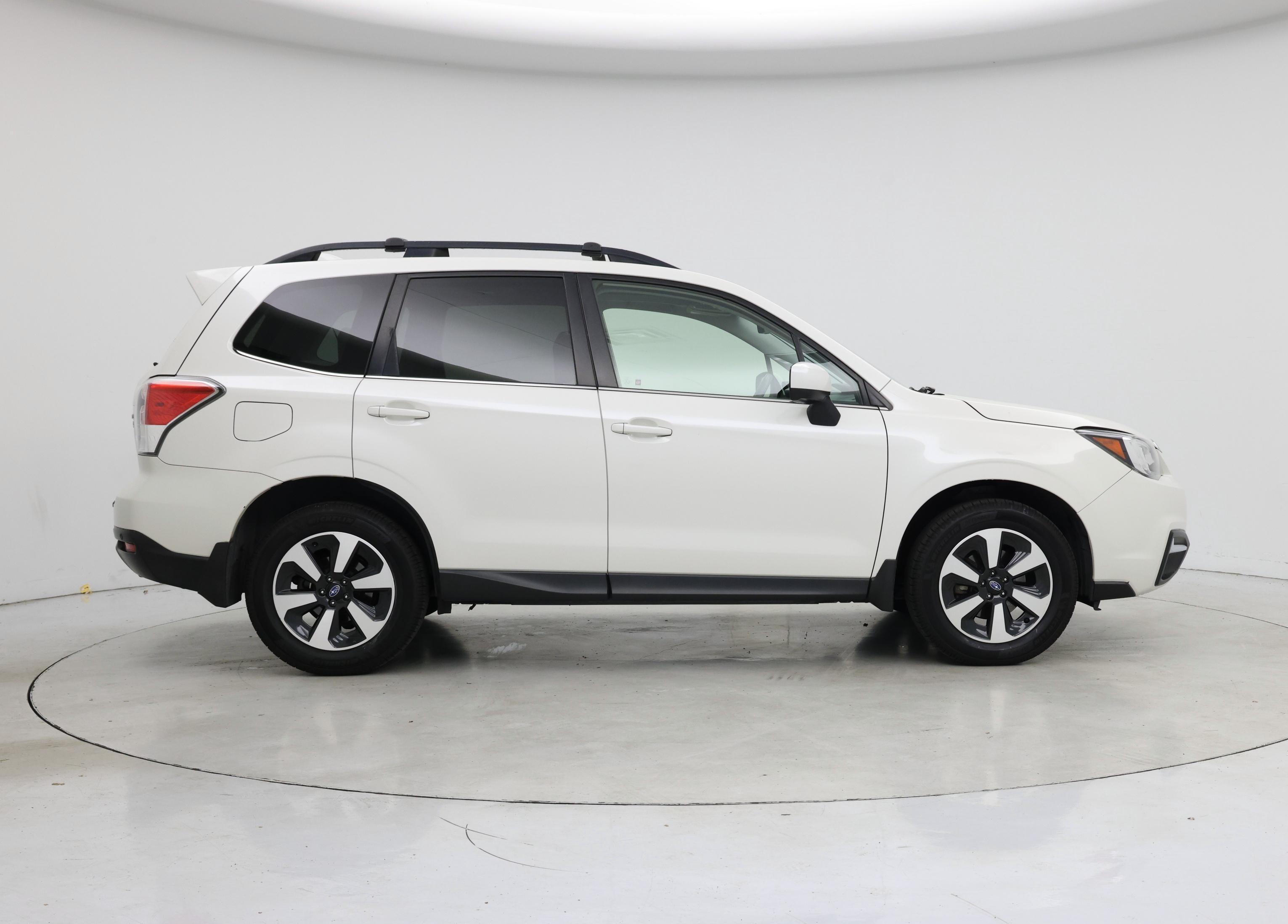 Thumbnail: 2017 Subaru Forester - 7