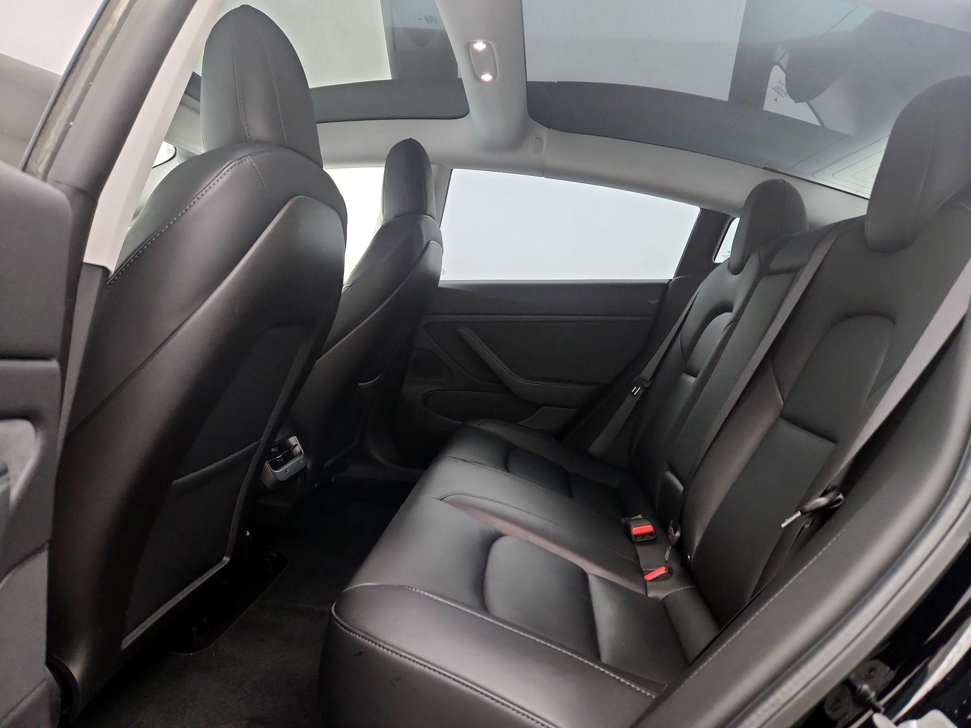 Thumbnail: 2019 Tesla Model 3 - 18