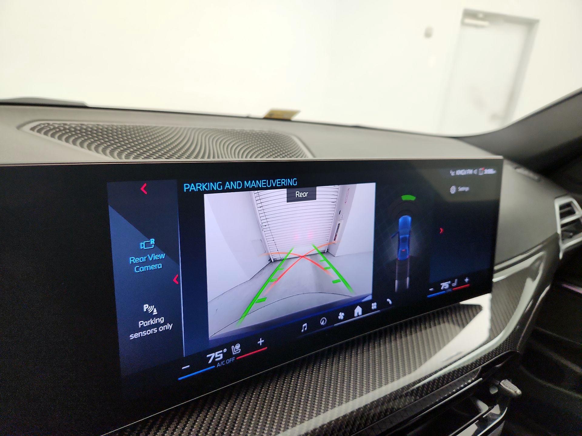 Thumbnail: 2025 BMW 3 Series - 15