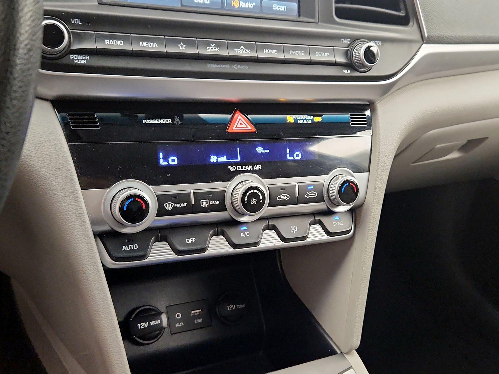 Thumbnail: 2020 Hyundai Elantra - 16