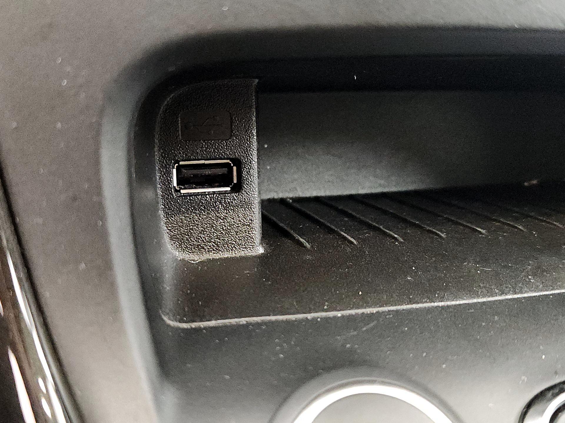 Thumbnail: 2016 Ford Focus - 18