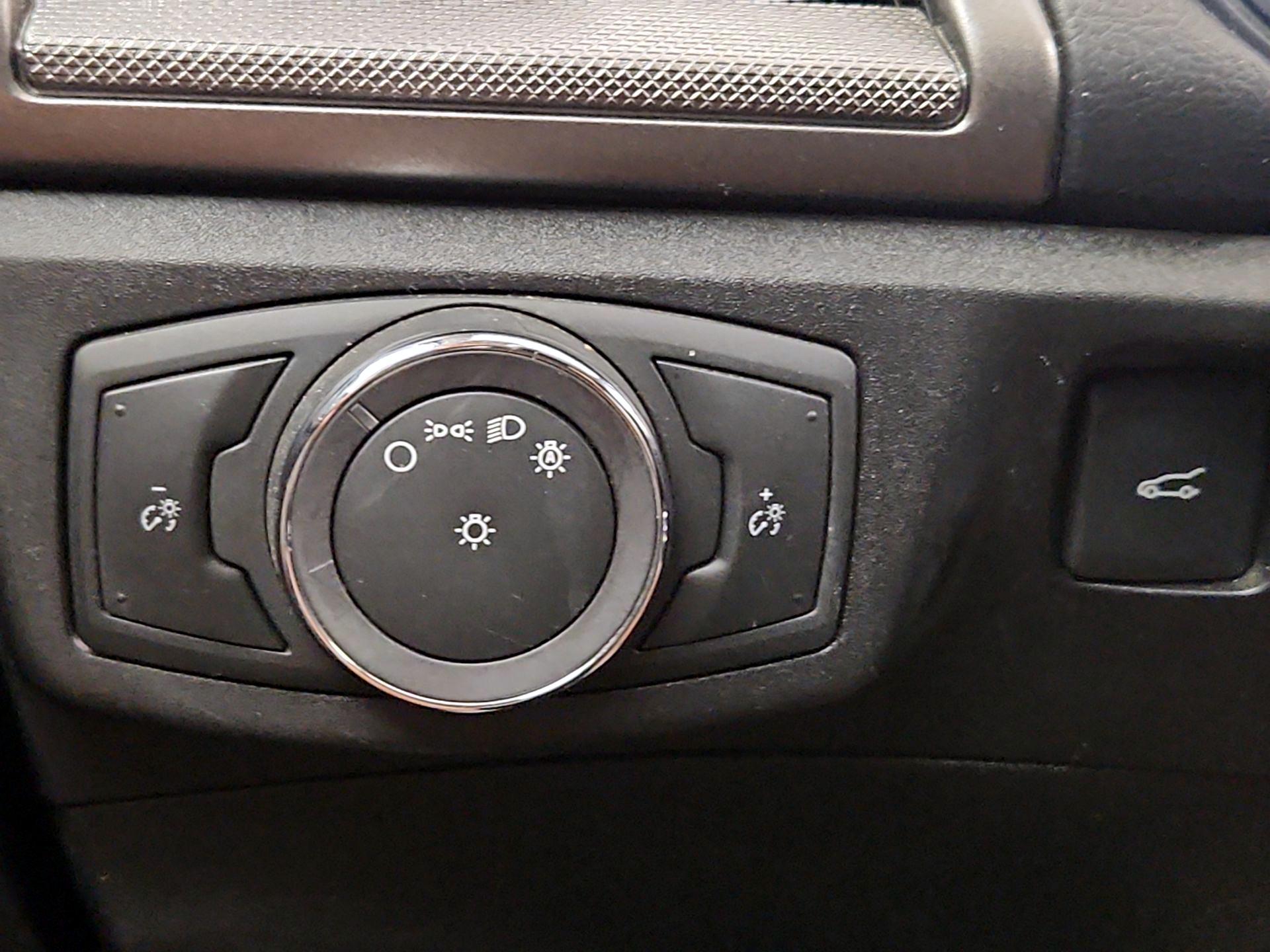 Thumbnail: 2019 Ford Fusion - 13