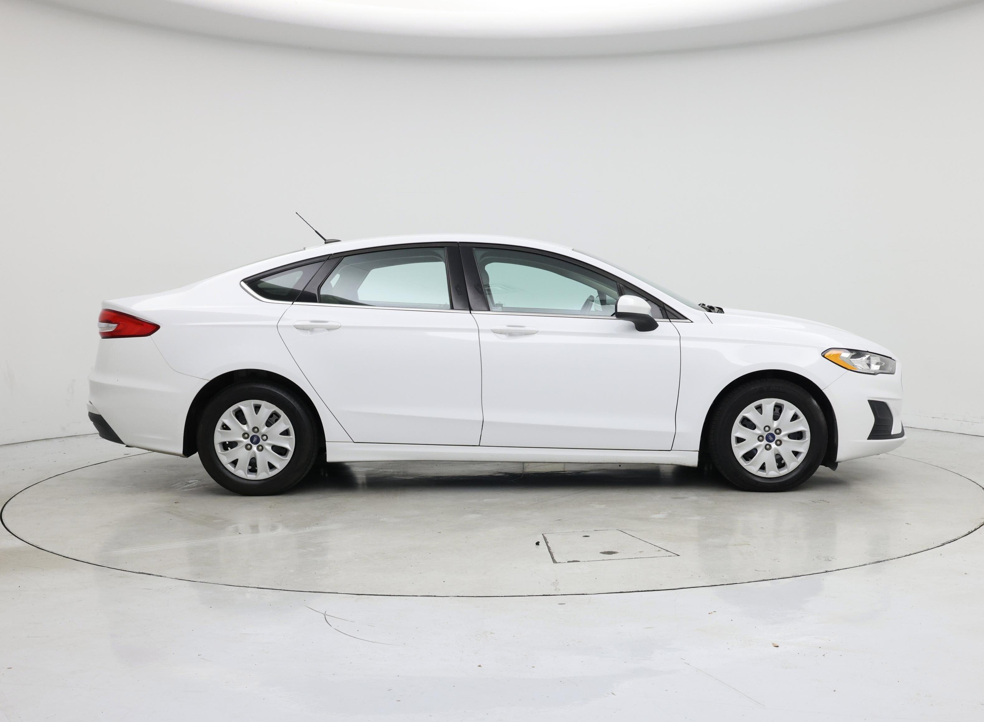 Thumbnail: 2019 Ford Fusion - 7