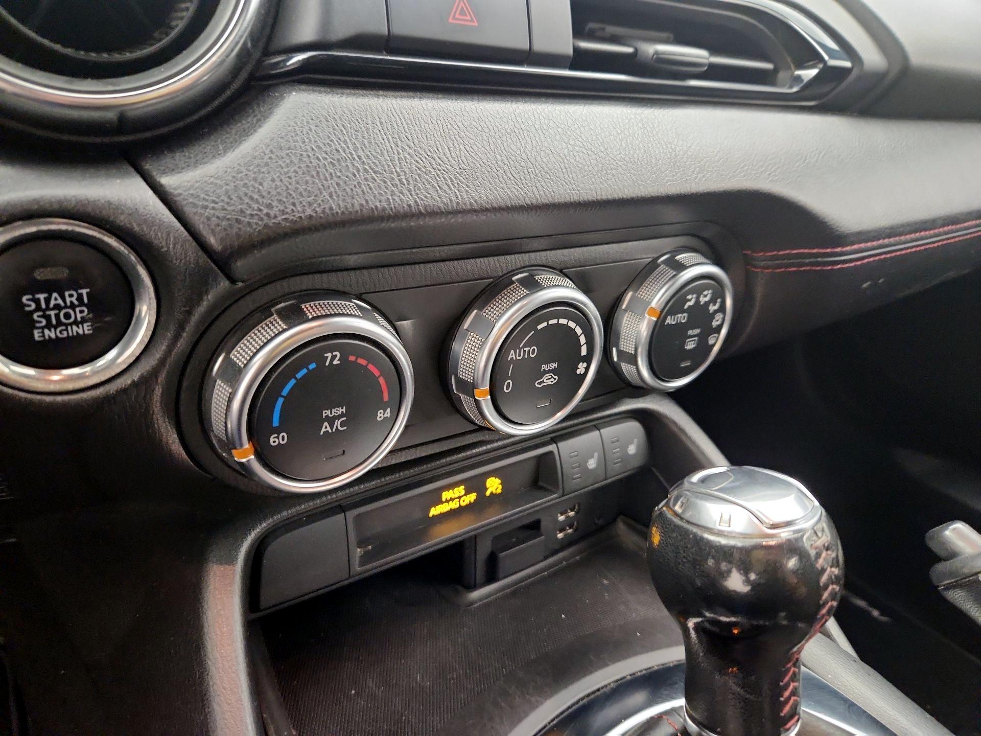 Thumbnail: 2018 Mazda MX-5 Miata - 16