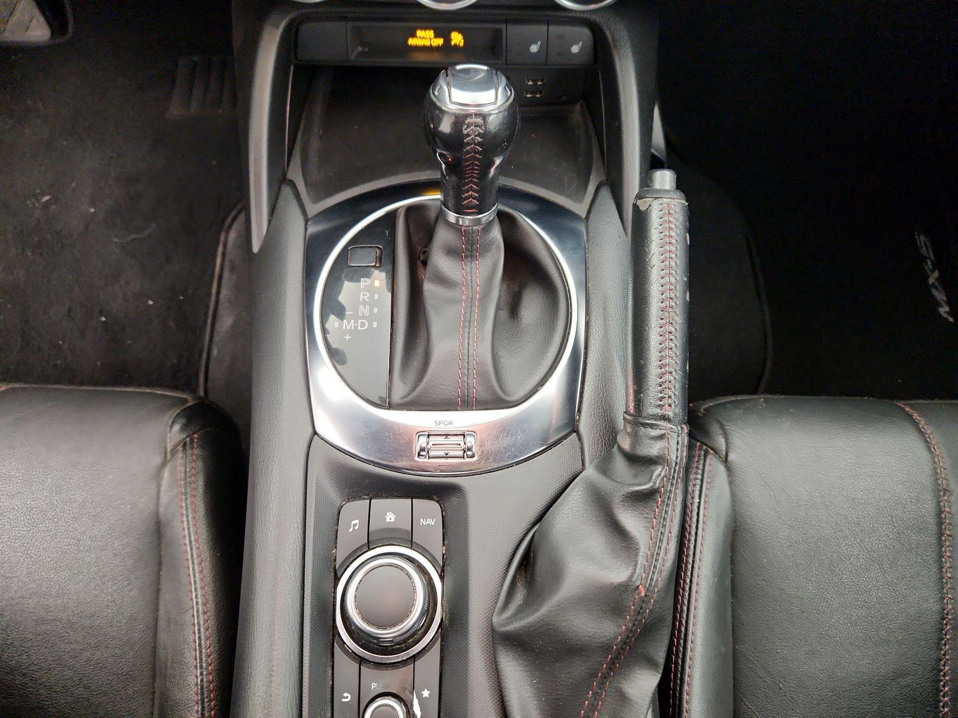 Thumbnail: 2018 Mazda MX-5 Miata - 17