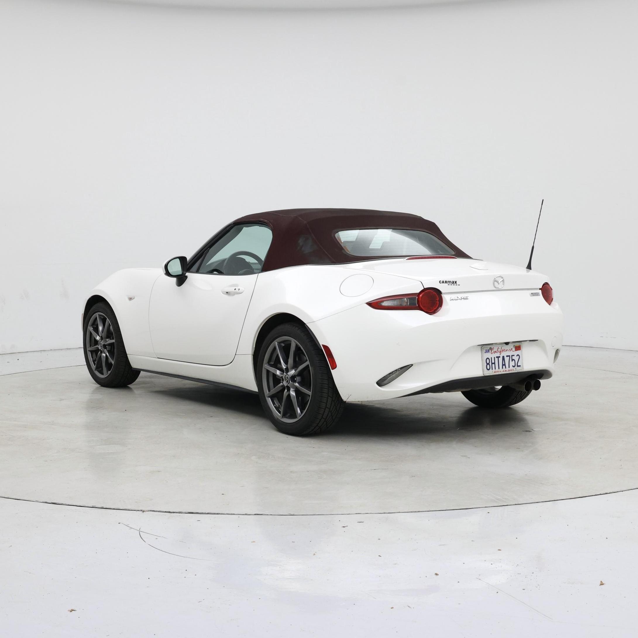 Thumbnail: 2018 Mazda MX-5 Miata - 2