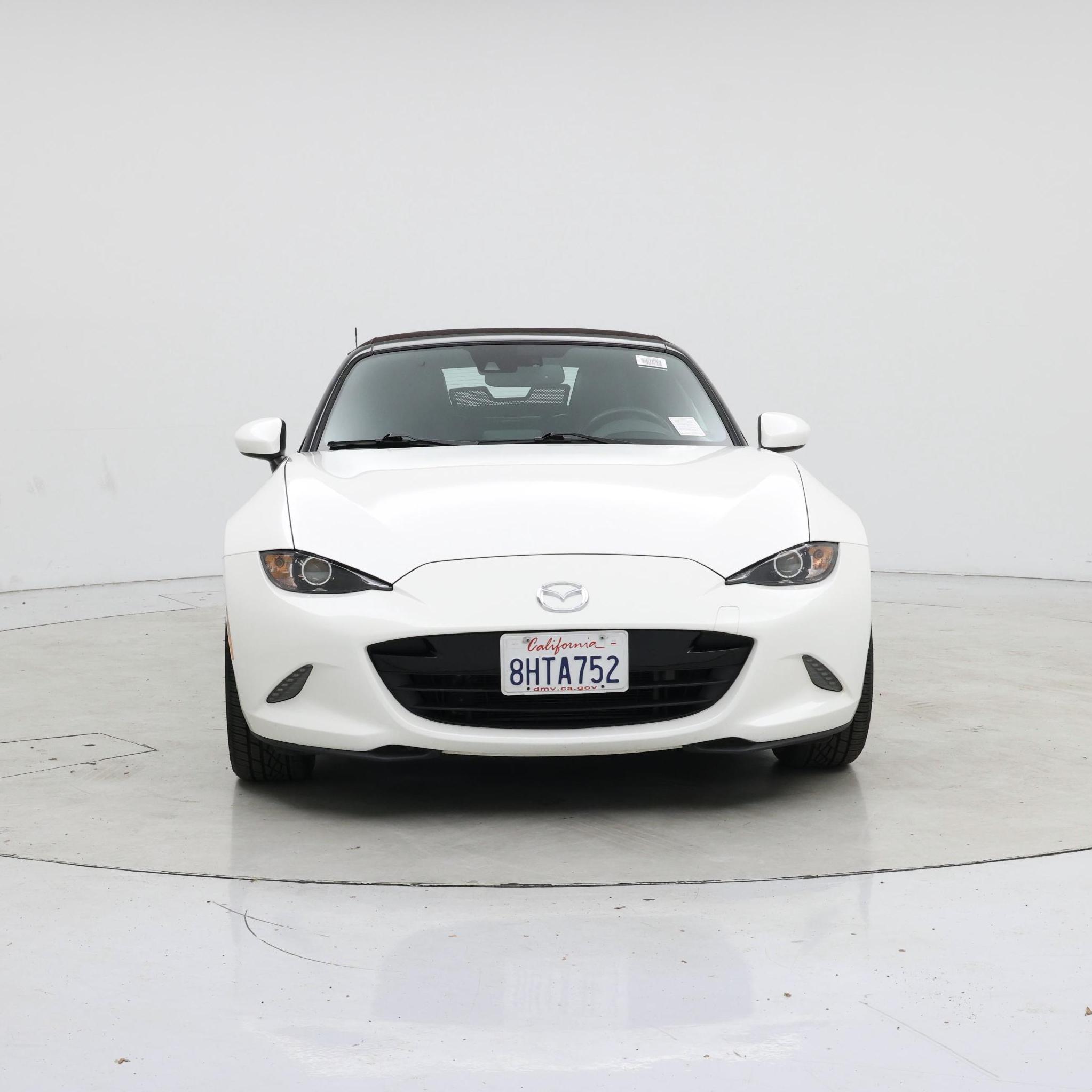 Thumbnail: 2018 Mazda MX-5 Miata - 5