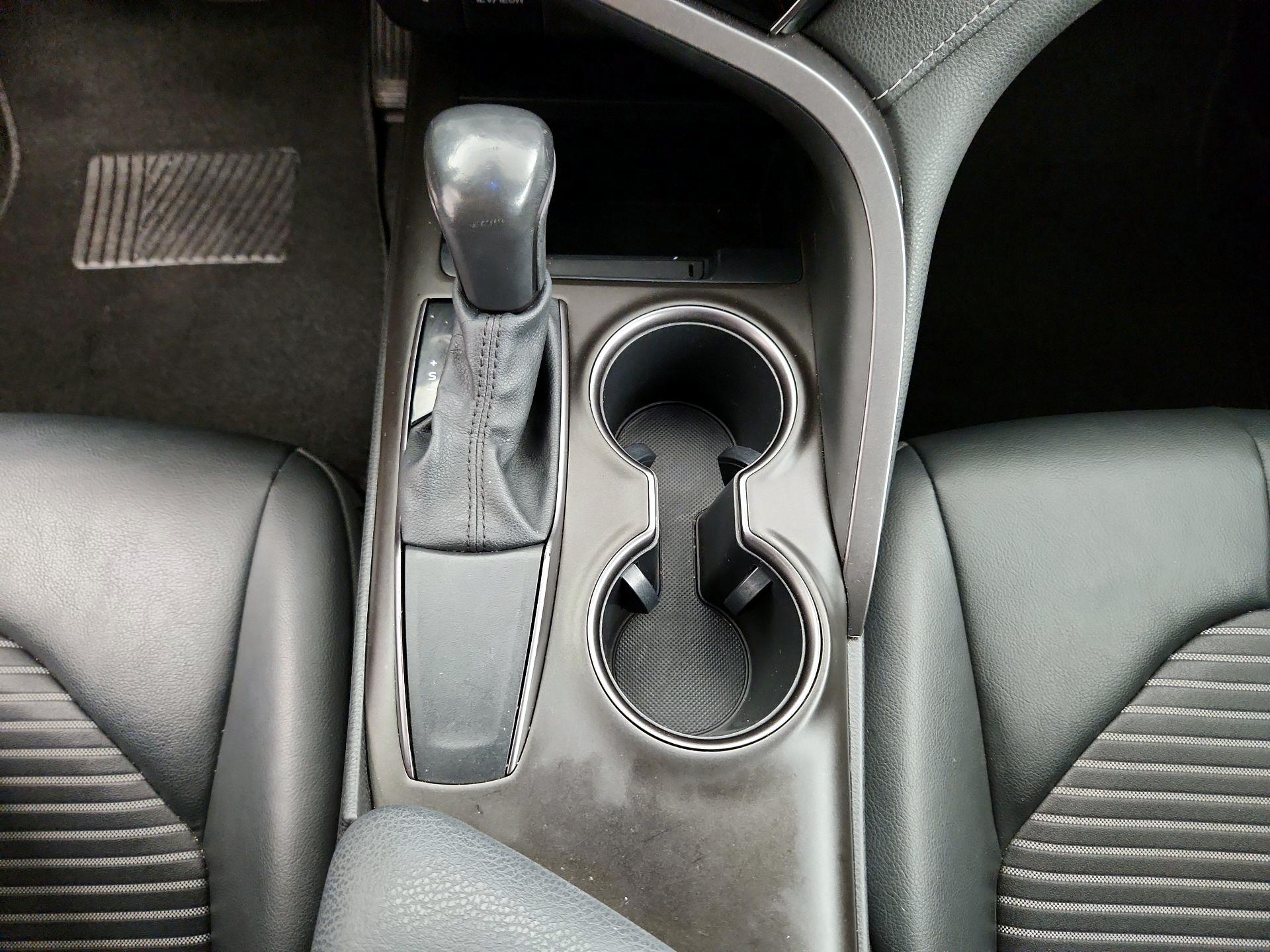 Thumbnail: 2021 Toyota Camry - 17