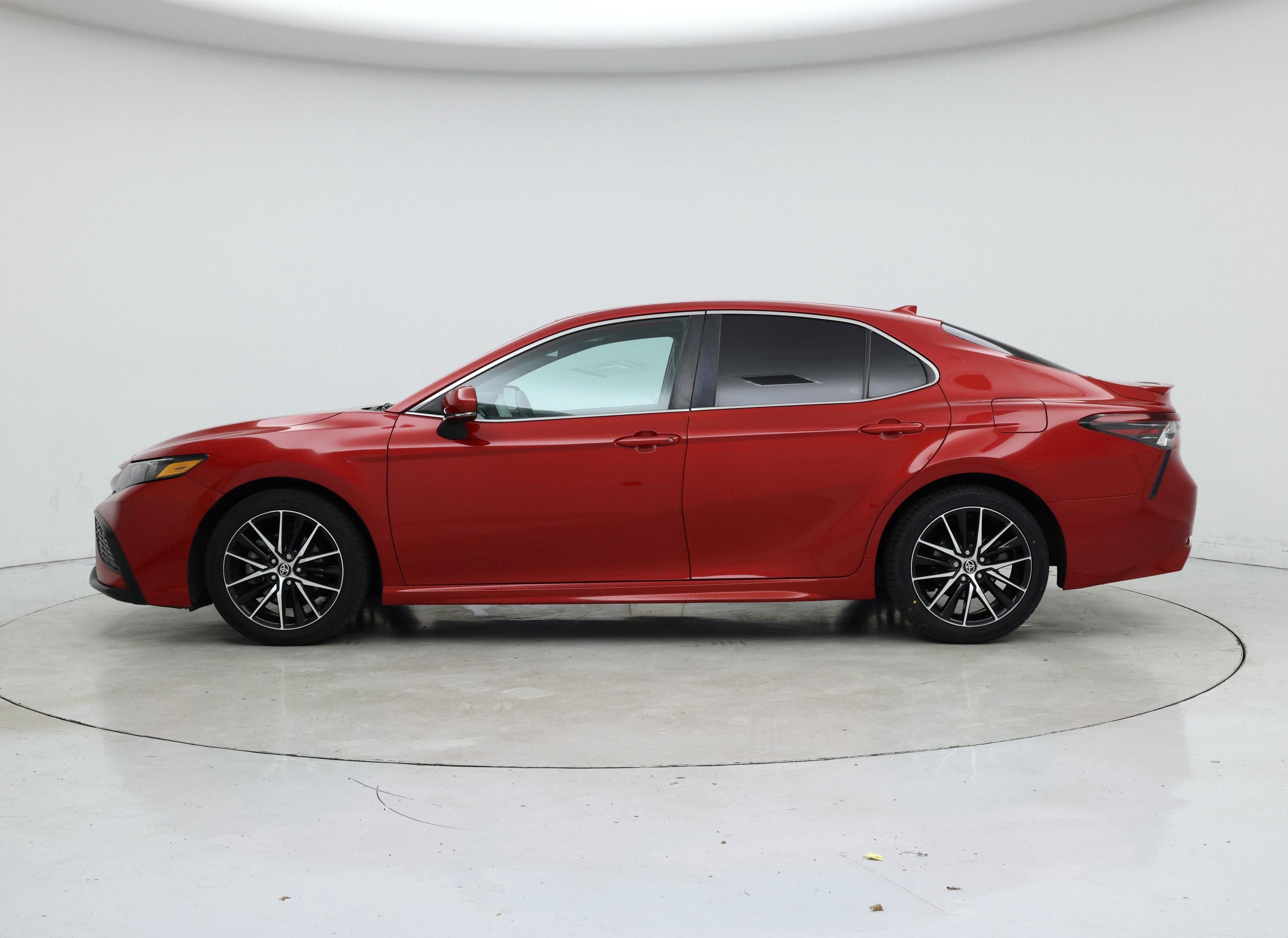 Thumbnail: 2021 Toyota Camry - 3