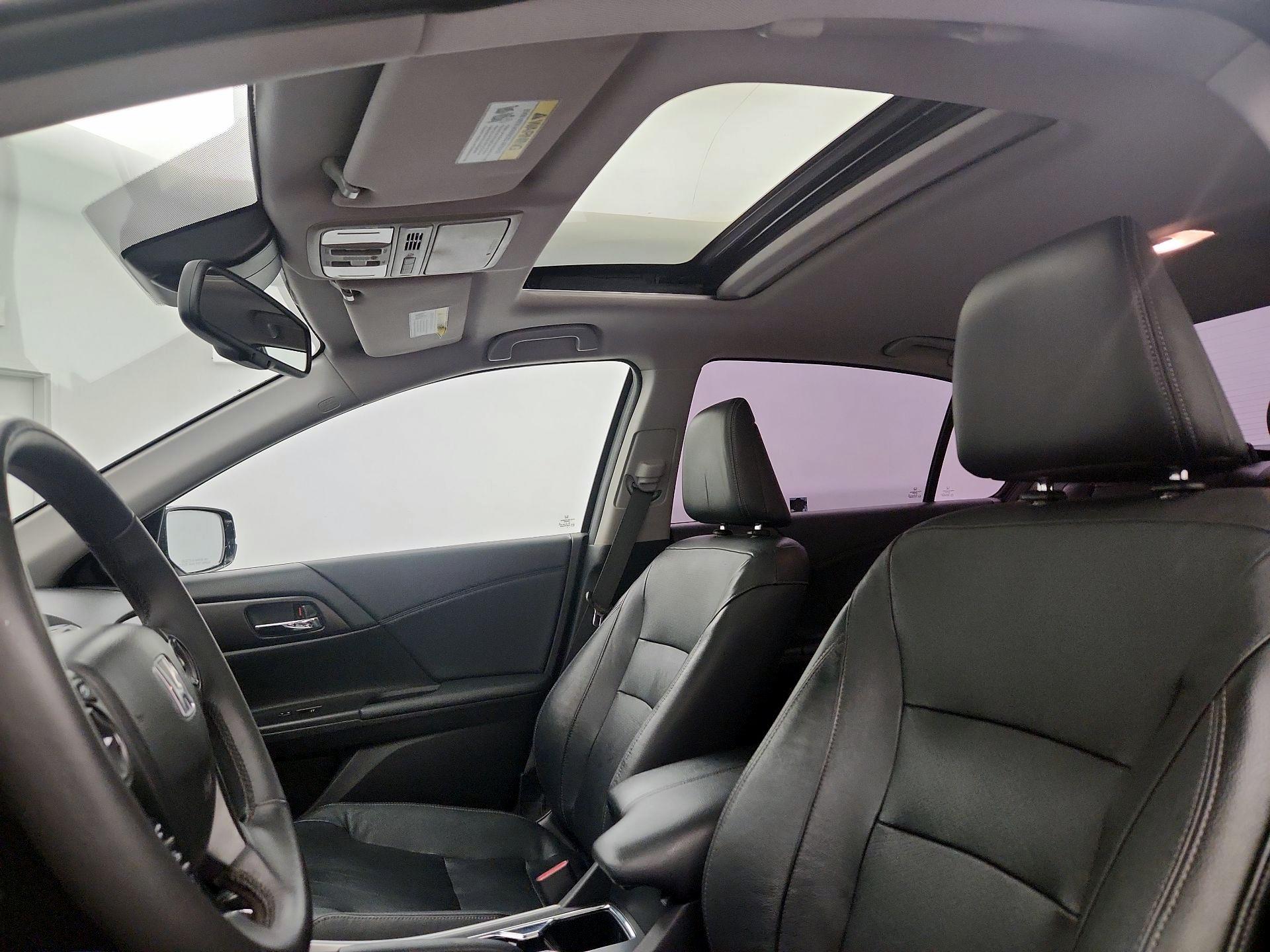 Thumbnail: 2015 Honda Accord - 19