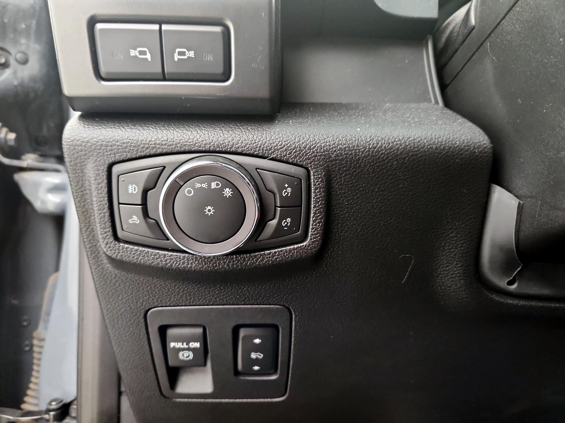 Thumbnail: 2019 Ford F-150 - 13