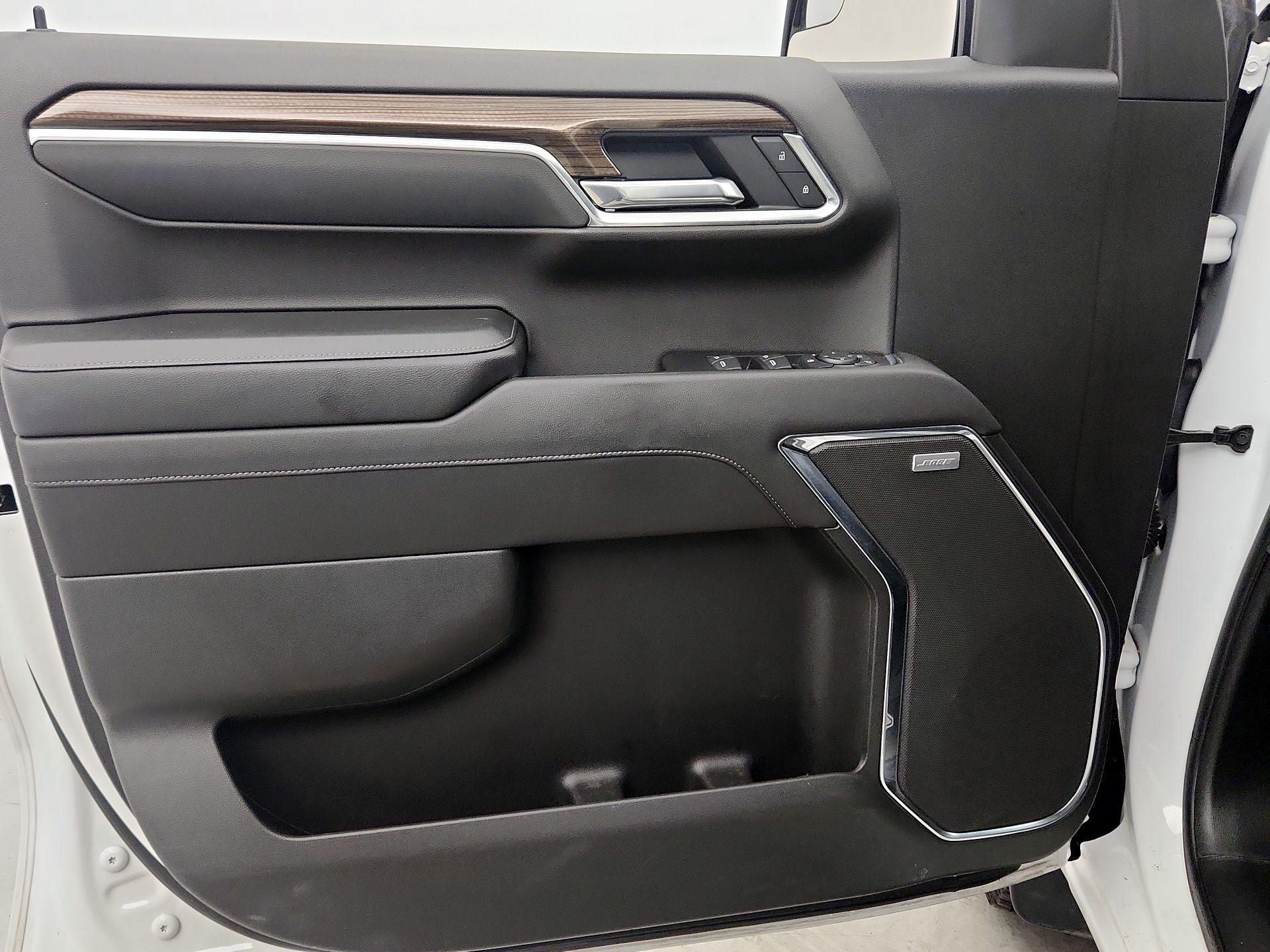 Thumbnail: 2022 Chevrolet Silverado 1500 - 12