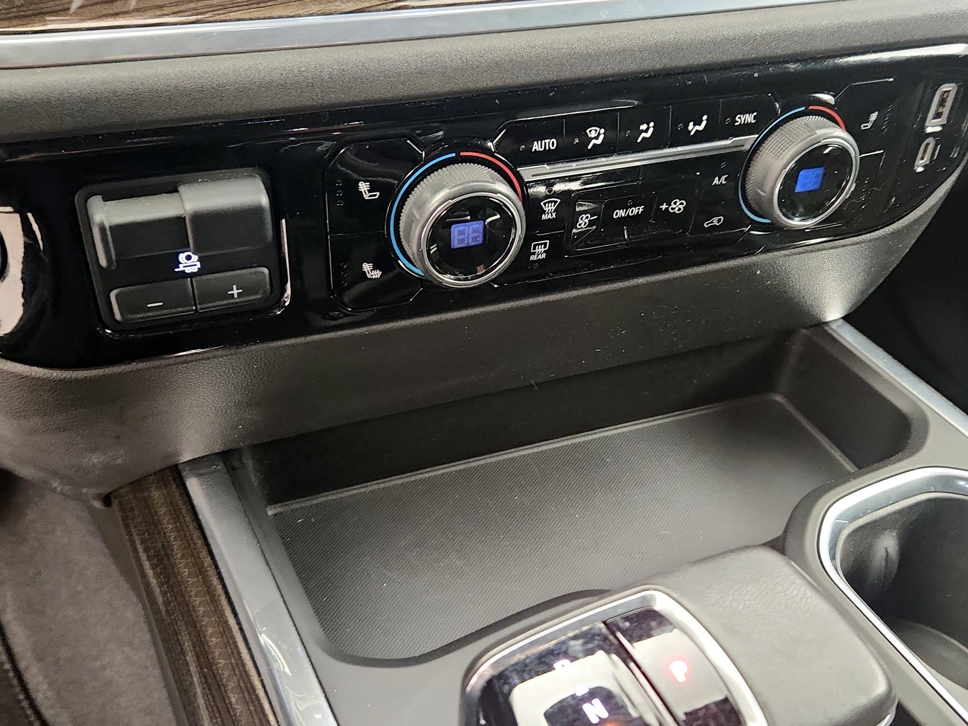 Thumbnail: 2022 Chevrolet Silverado 1500 - 16