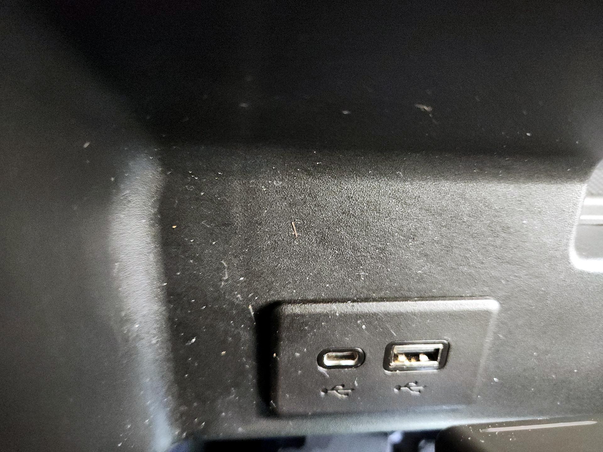 Thumbnail: 2022 Chevrolet Silverado 1500 - 18