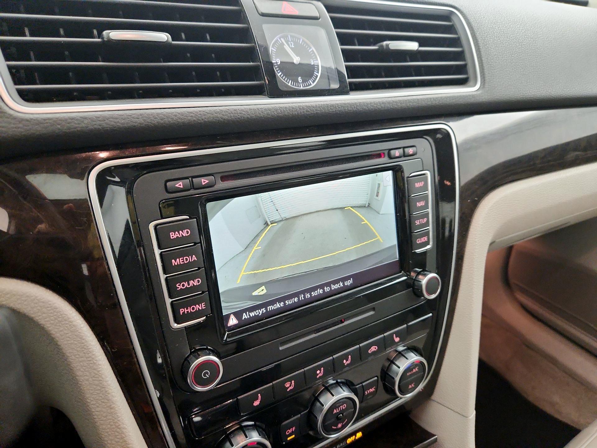 Thumbnail: 2015 Volkswagen Passat - 14