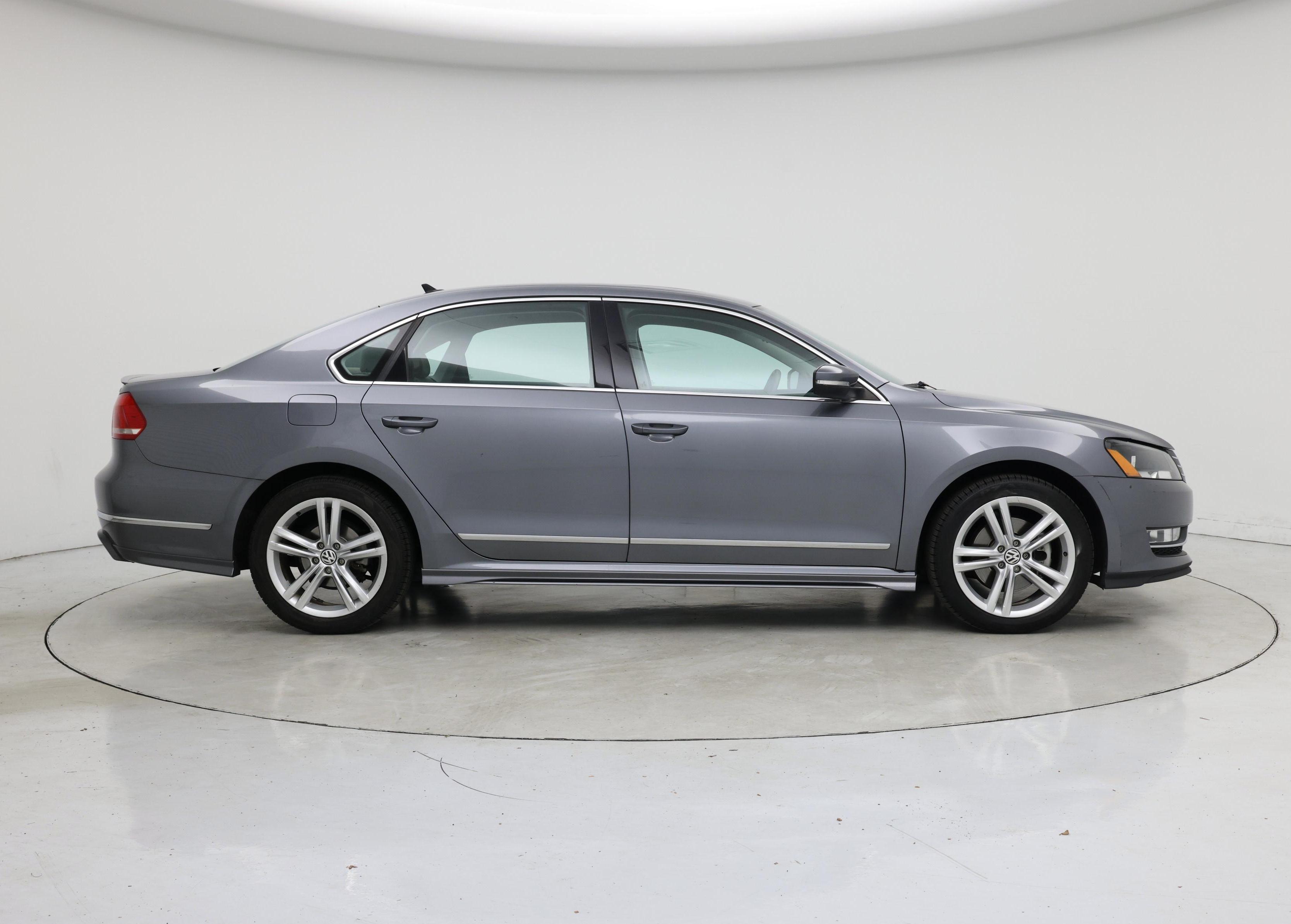 Thumbnail: 2015 Volkswagen Passat - 7