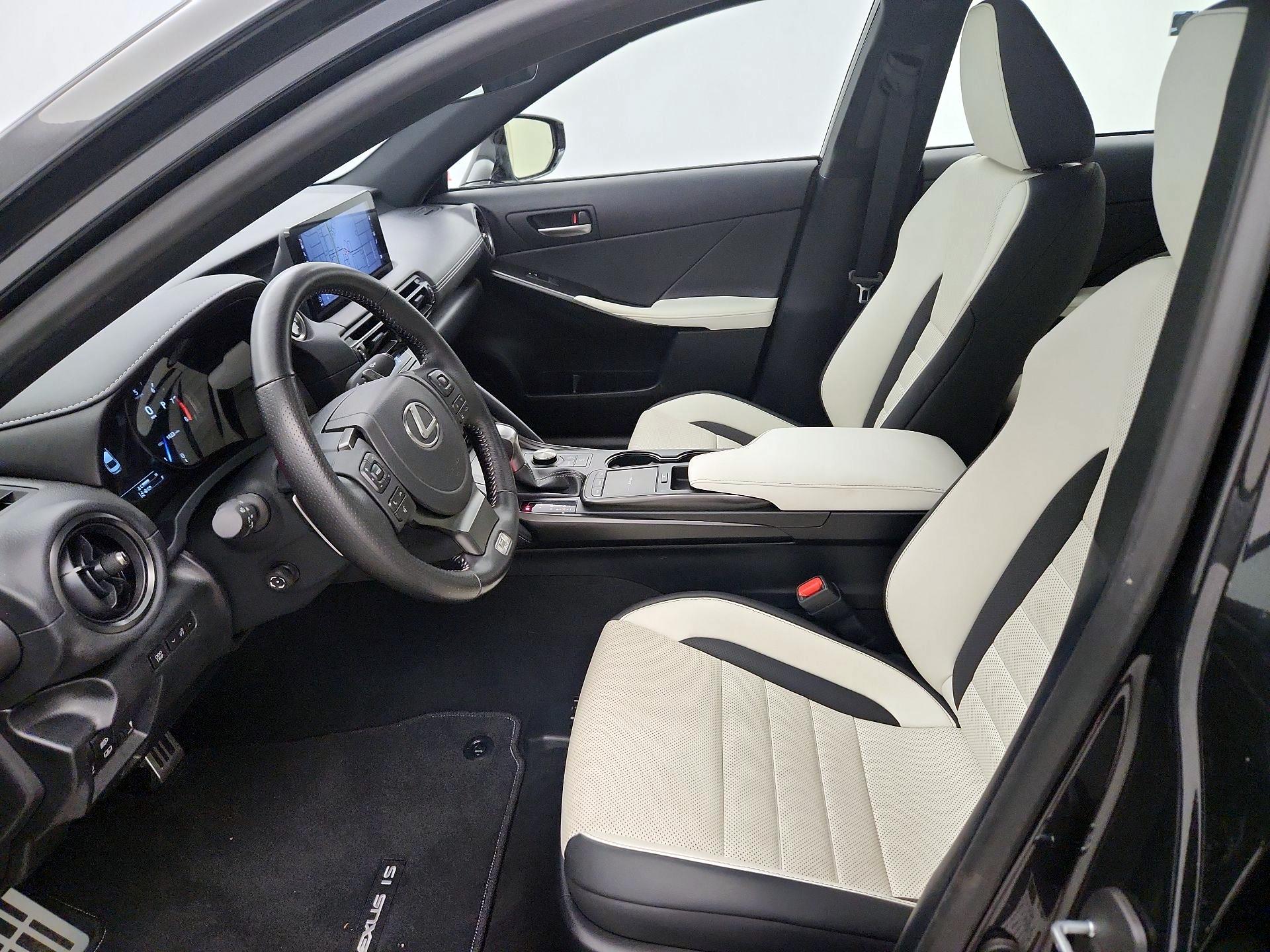 Thumbnail: 2023 Lexus IS - 11