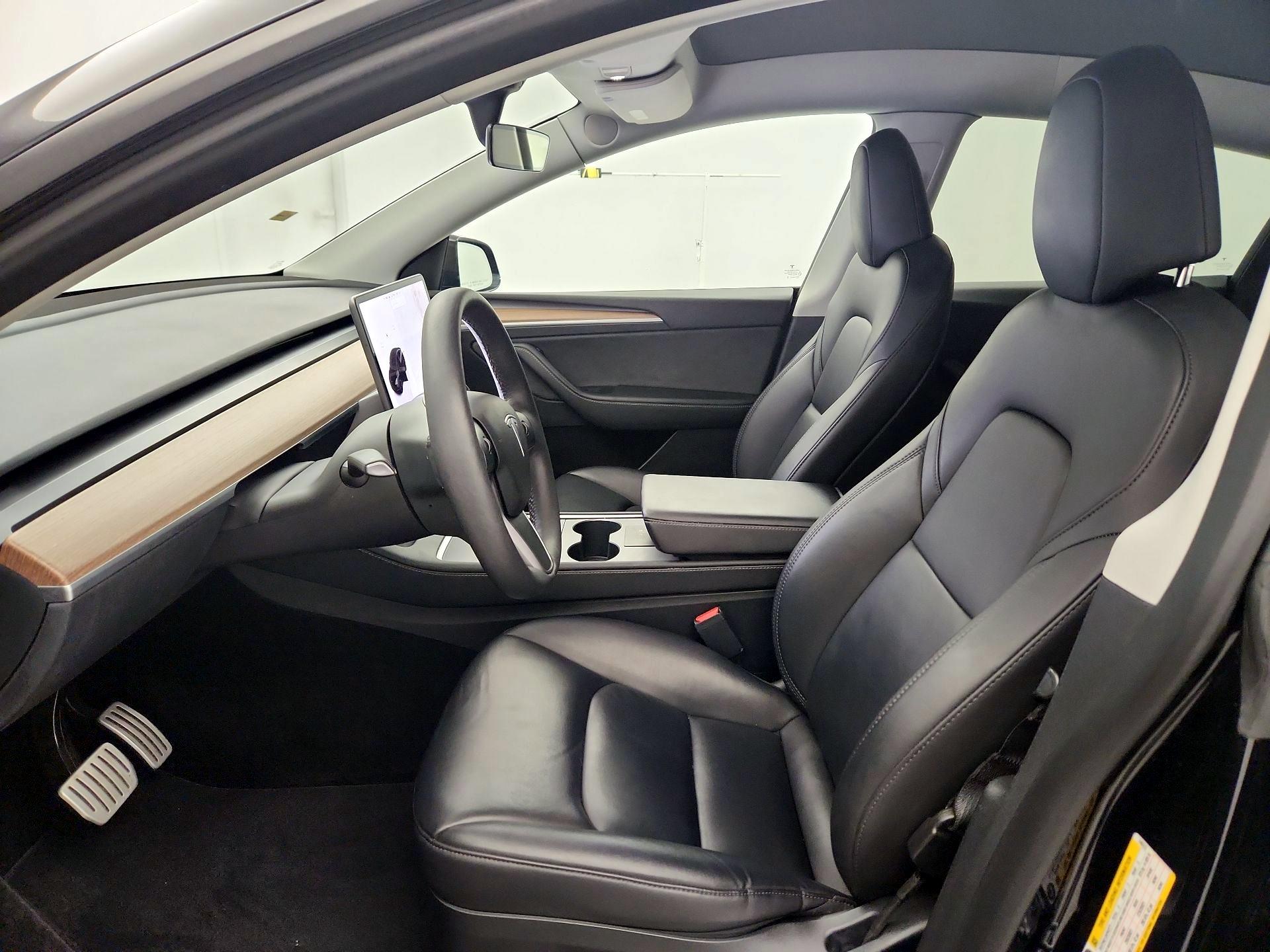 Thumbnail: 2023 Tesla Model Y - 11