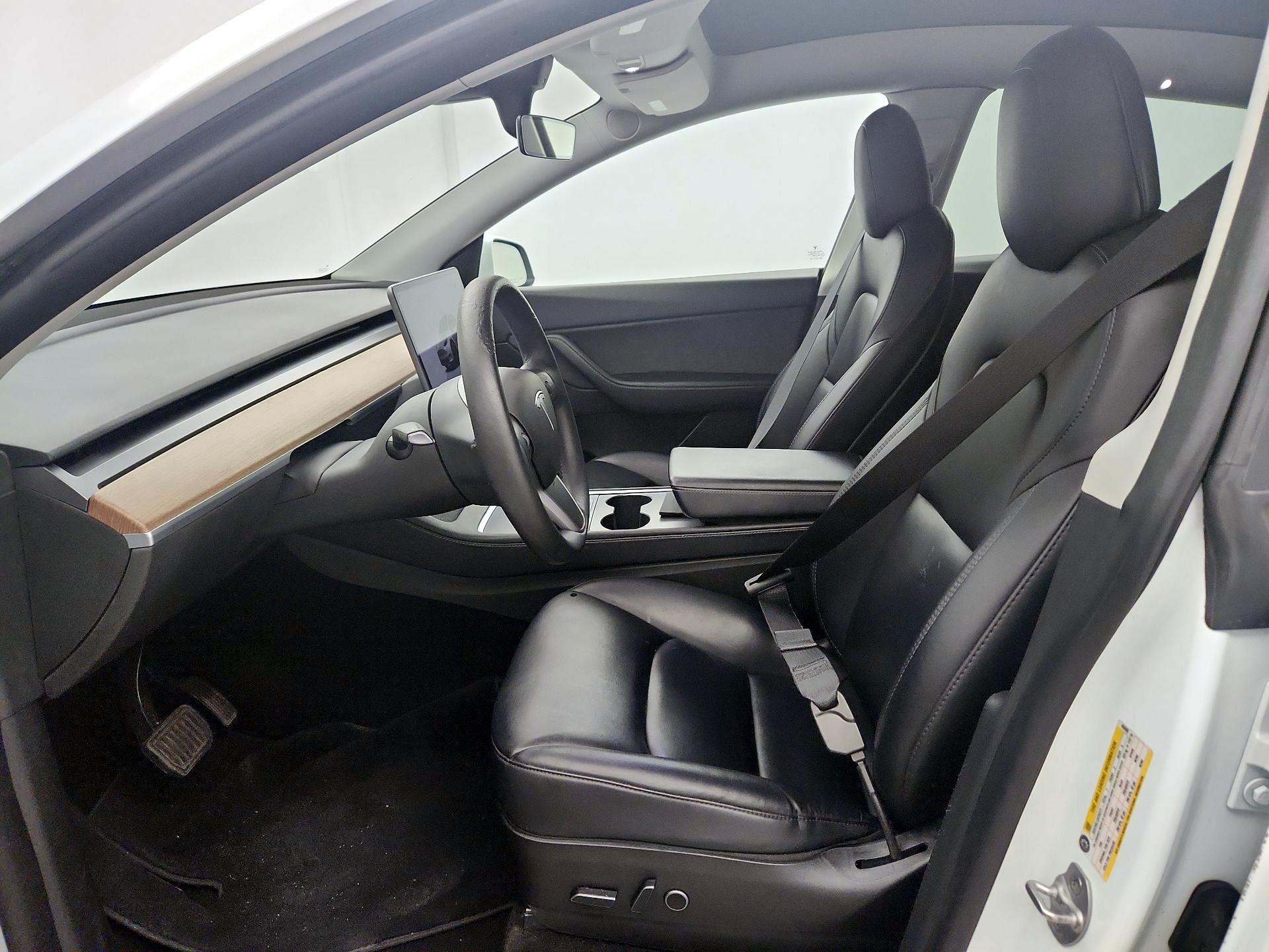 Thumbnail: 2022 Tesla Model Y - 11