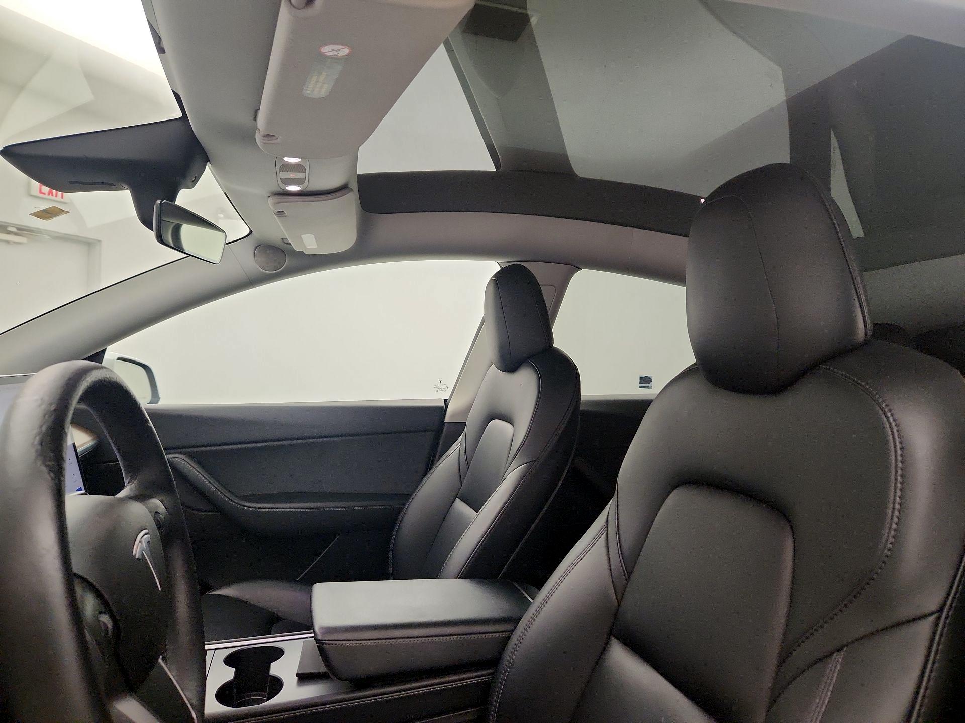 Thumbnail: 2022 Tesla Model Y - 18