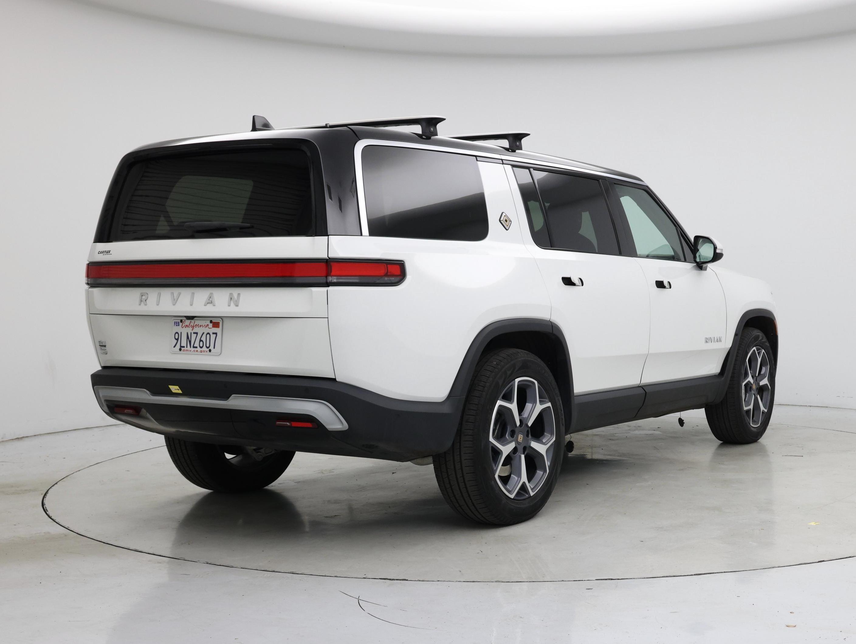 Thumbnail: 2023 Rivian R1S - 8