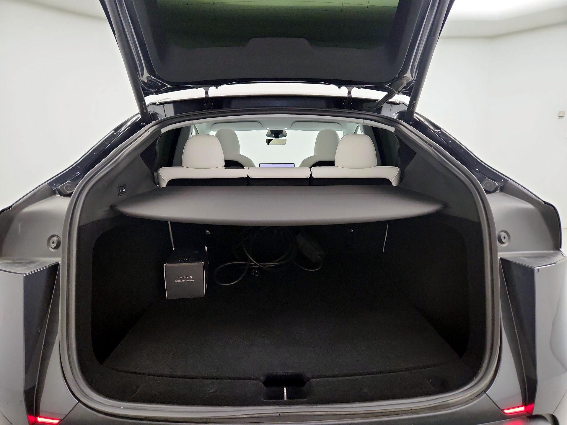 Thumbnail: 2026 Tesla Model Y - 19