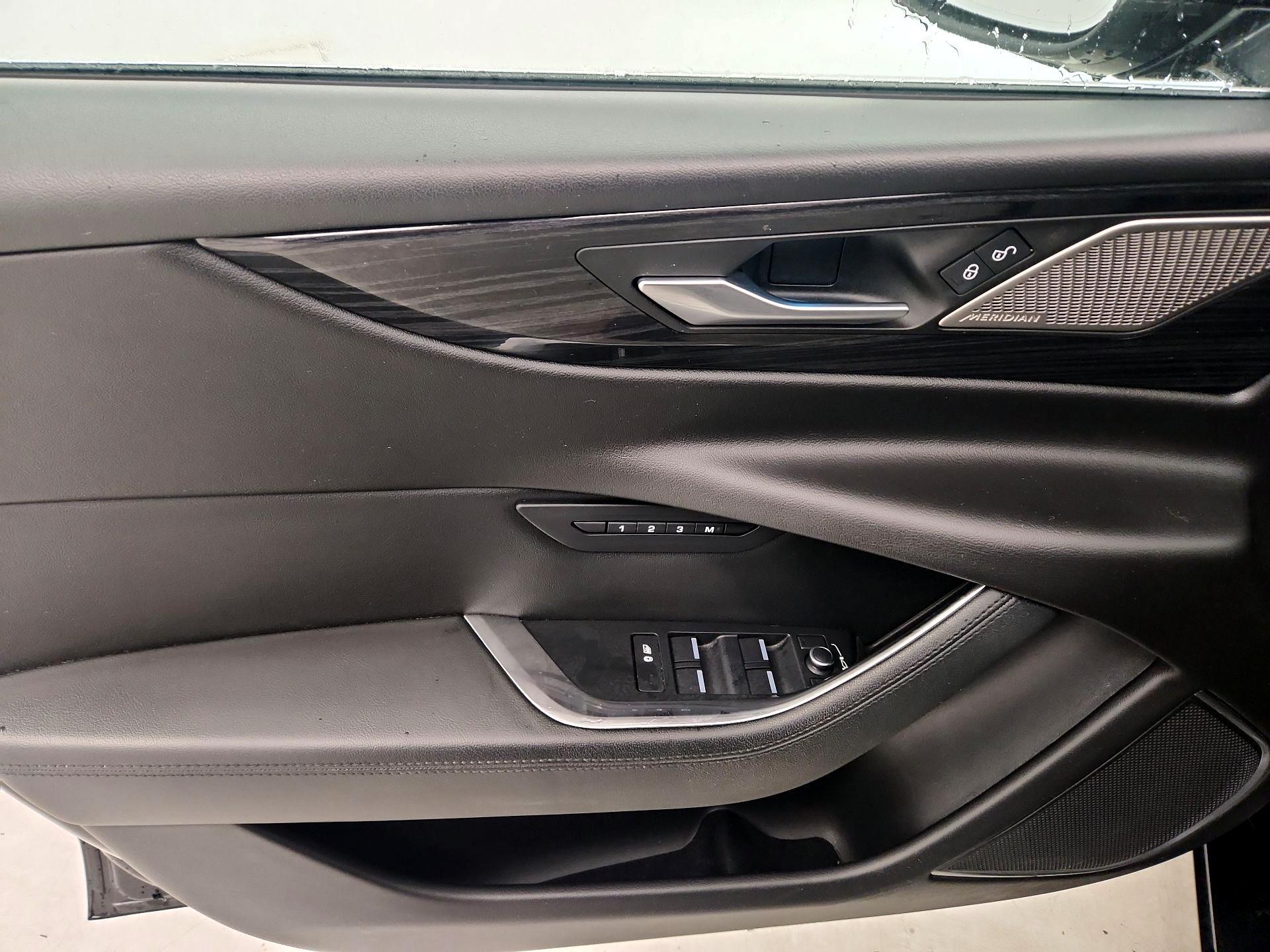 Thumbnail: 2020 Jaguar XE - 12