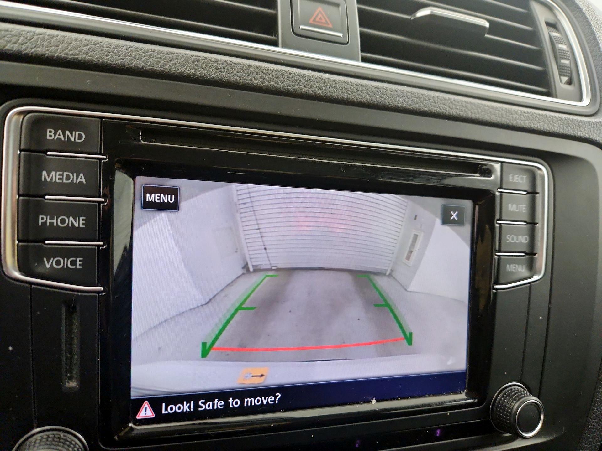 Thumbnail: 2017 Volkswagen Jetta - 14