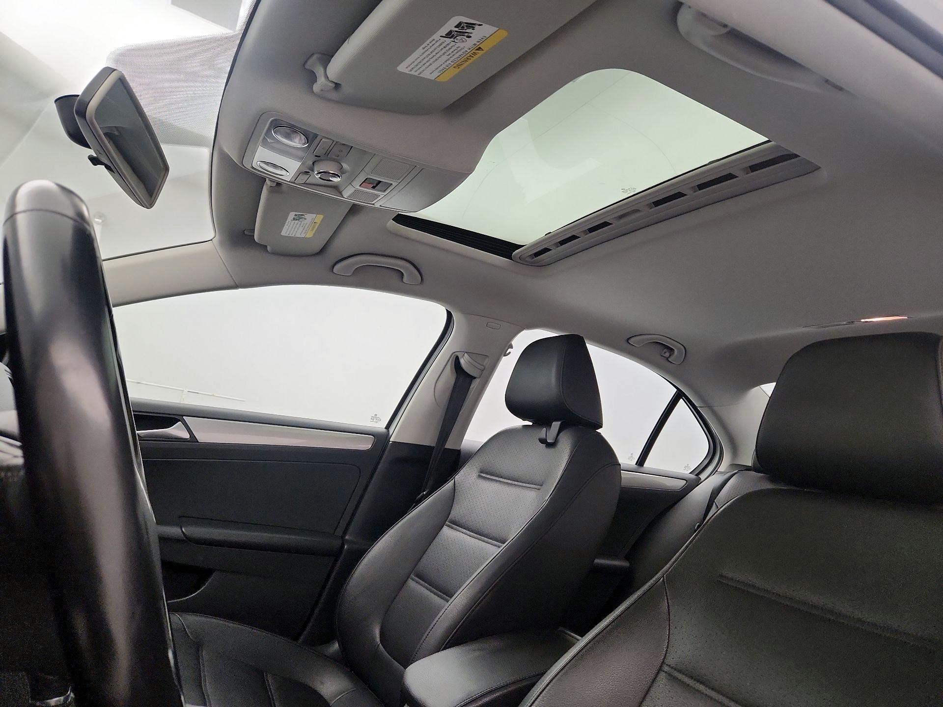 Thumbnail: 2017 Volkswagen Jetta - 19