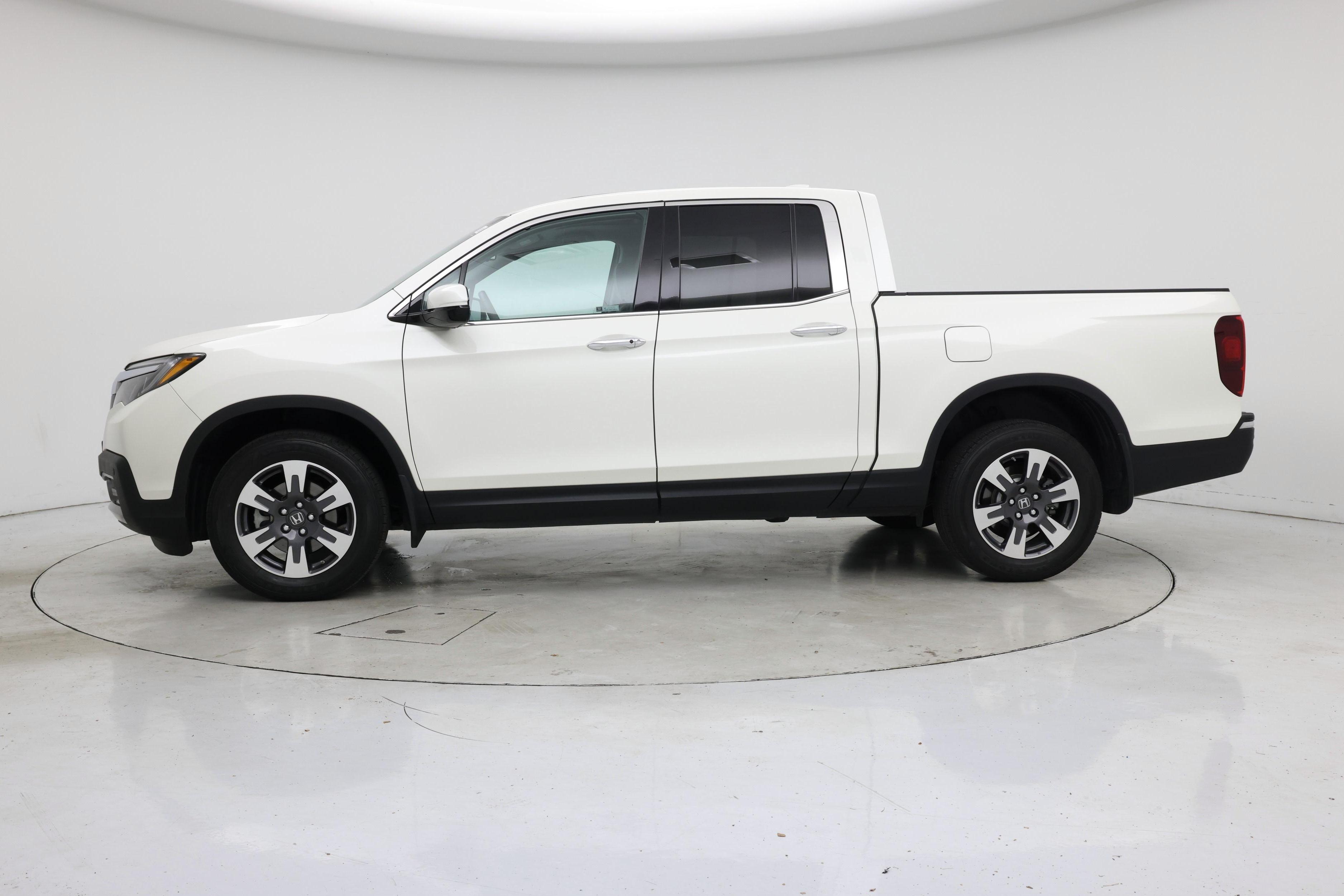 Thumbnail: 2019 Honda Ridgeline - 3